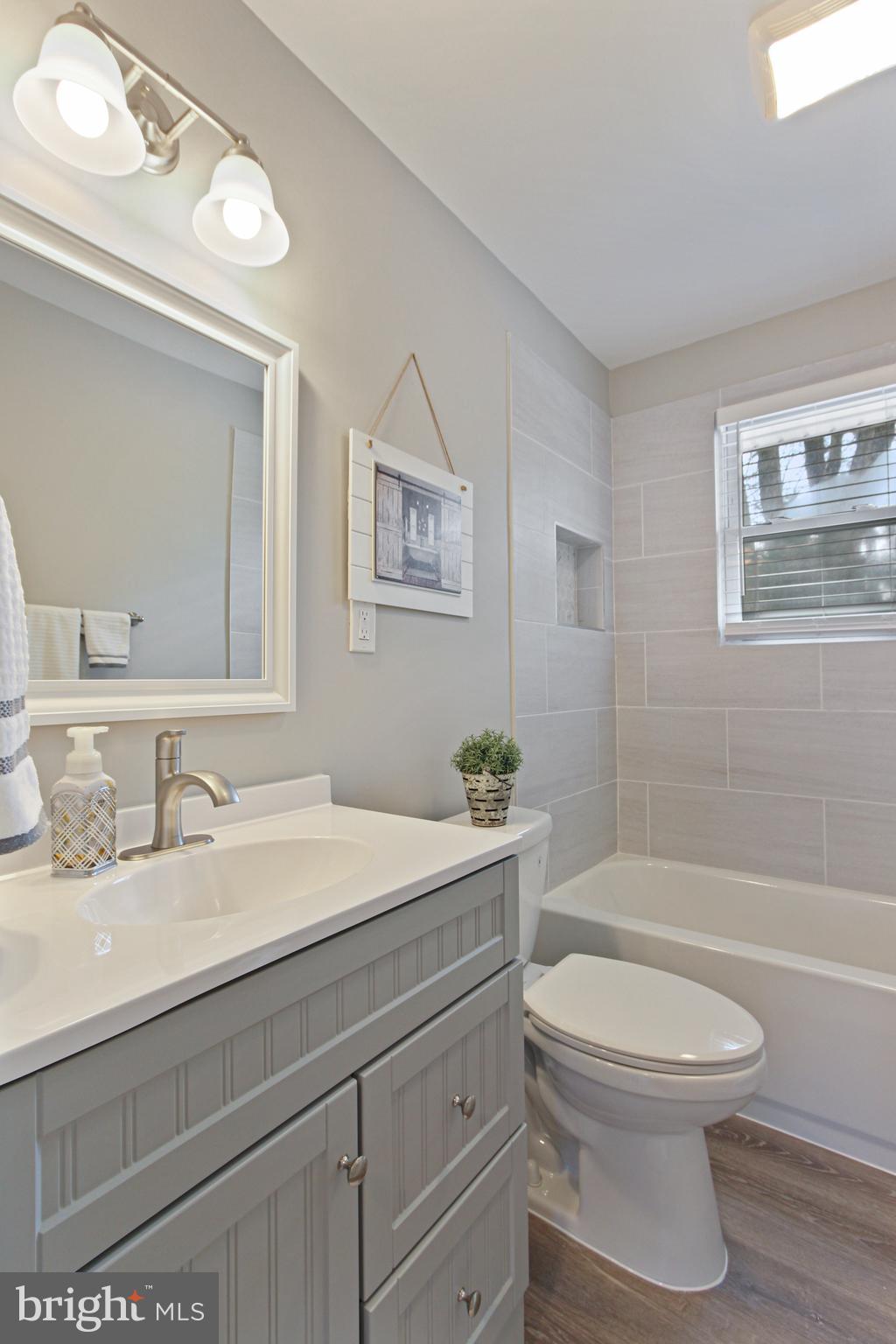 STONELEIGH - Residential