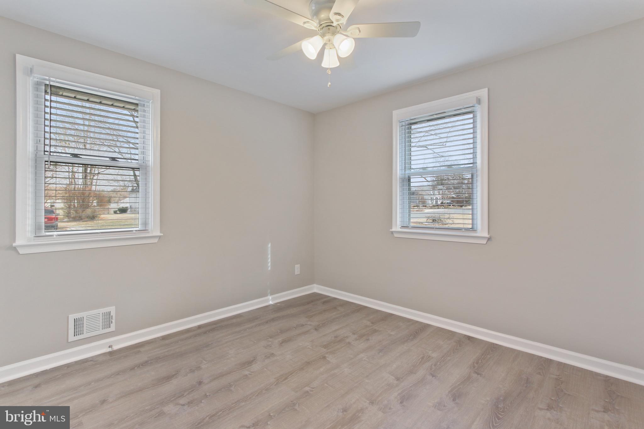 STONELEIGH - Residential