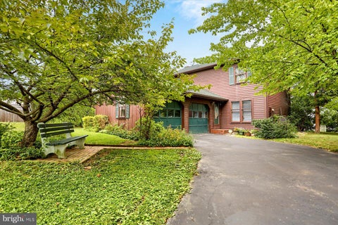 Photo of 2024 Mill Plain Court, HARRISBURG, PA 17110 (MLS # PADA2063628)