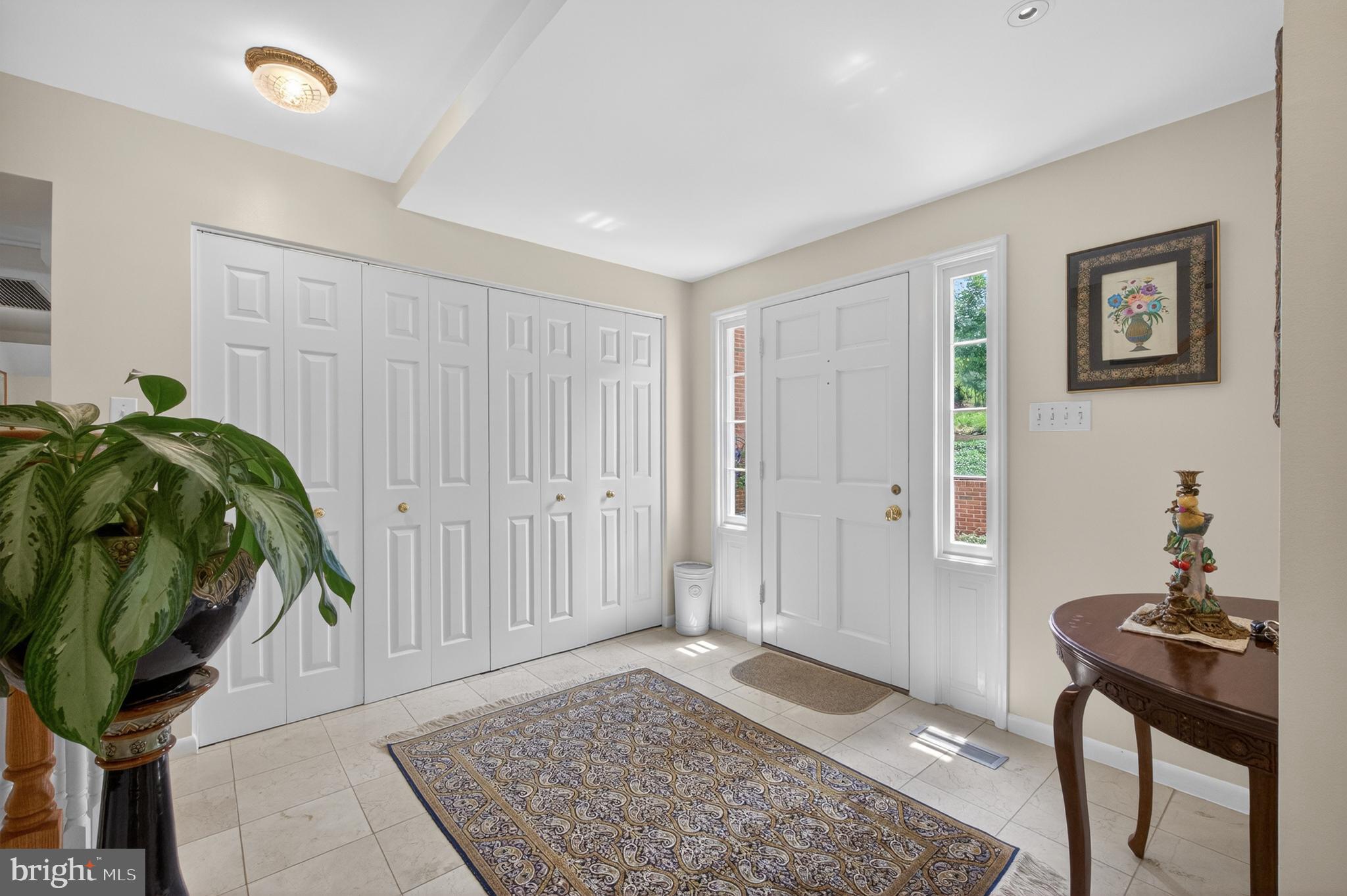 1003 PRIORY PLACE