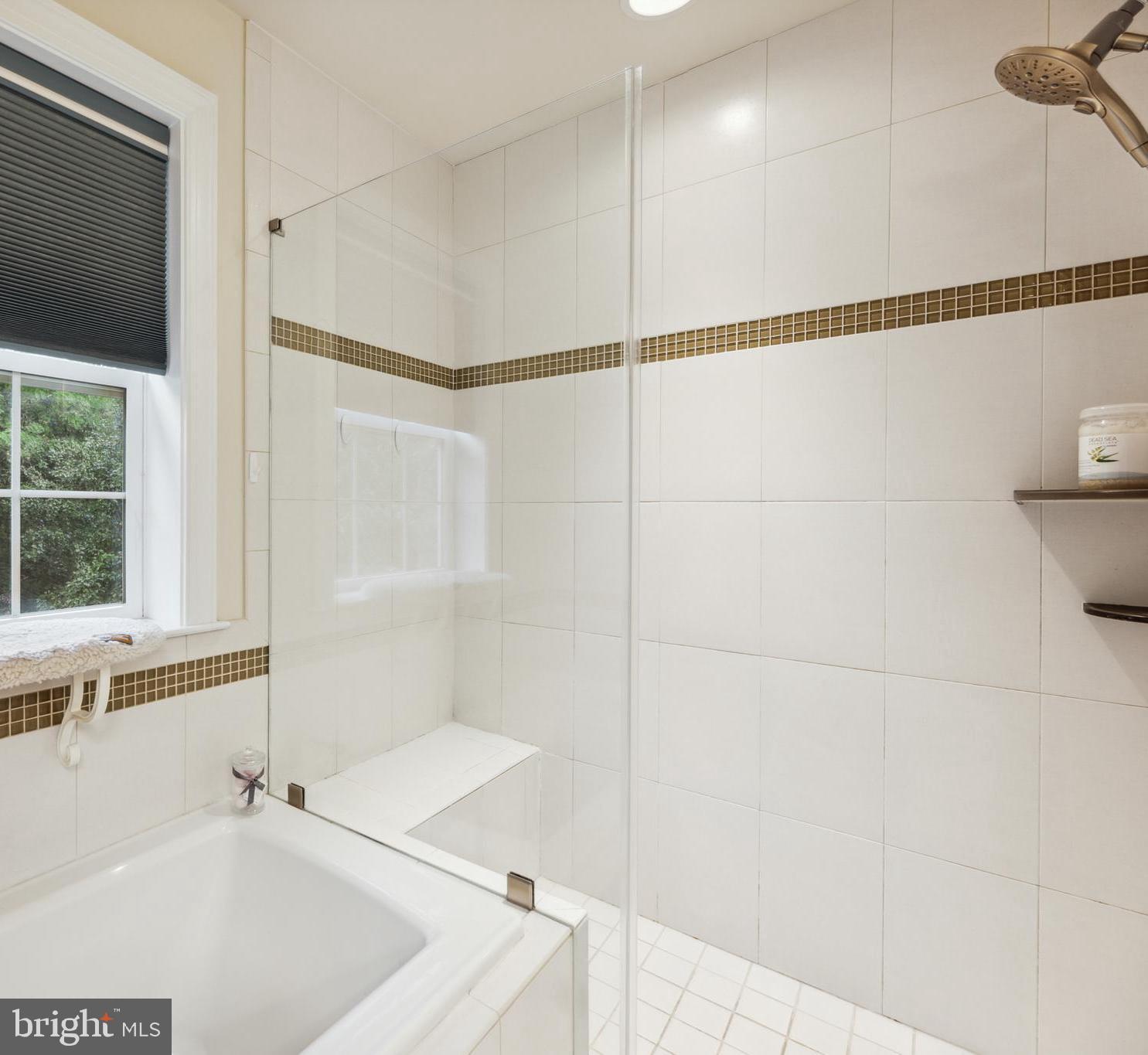 DEVONSHIRE - Residential Lease