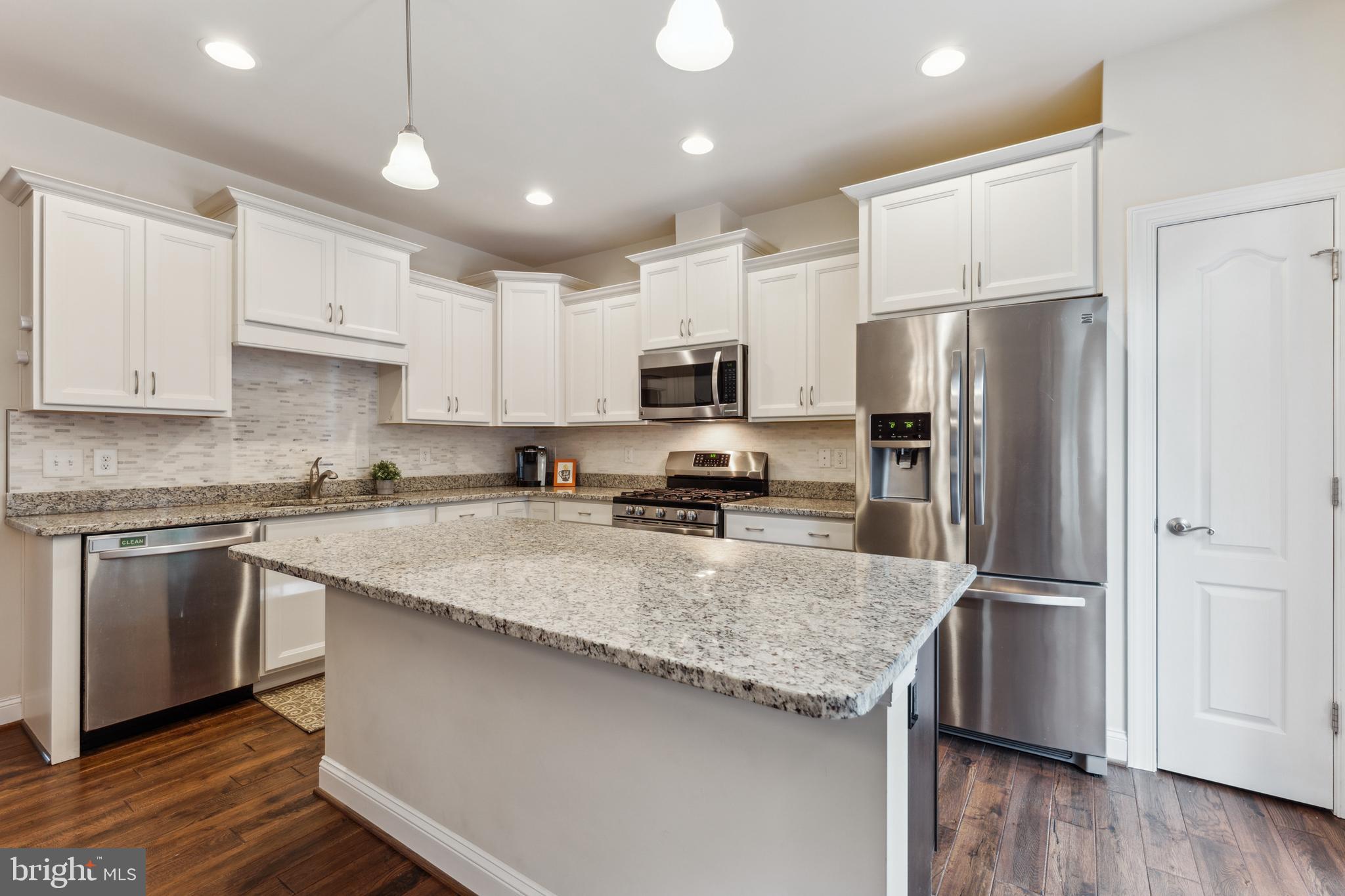 DEVONSHIRE - Residential Lease