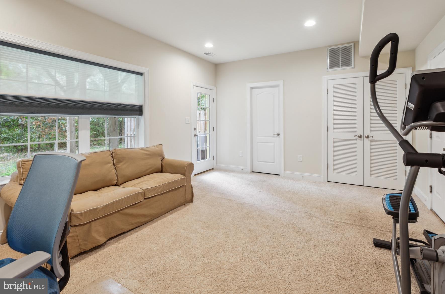 DEVONSHIRE - Residential Lease