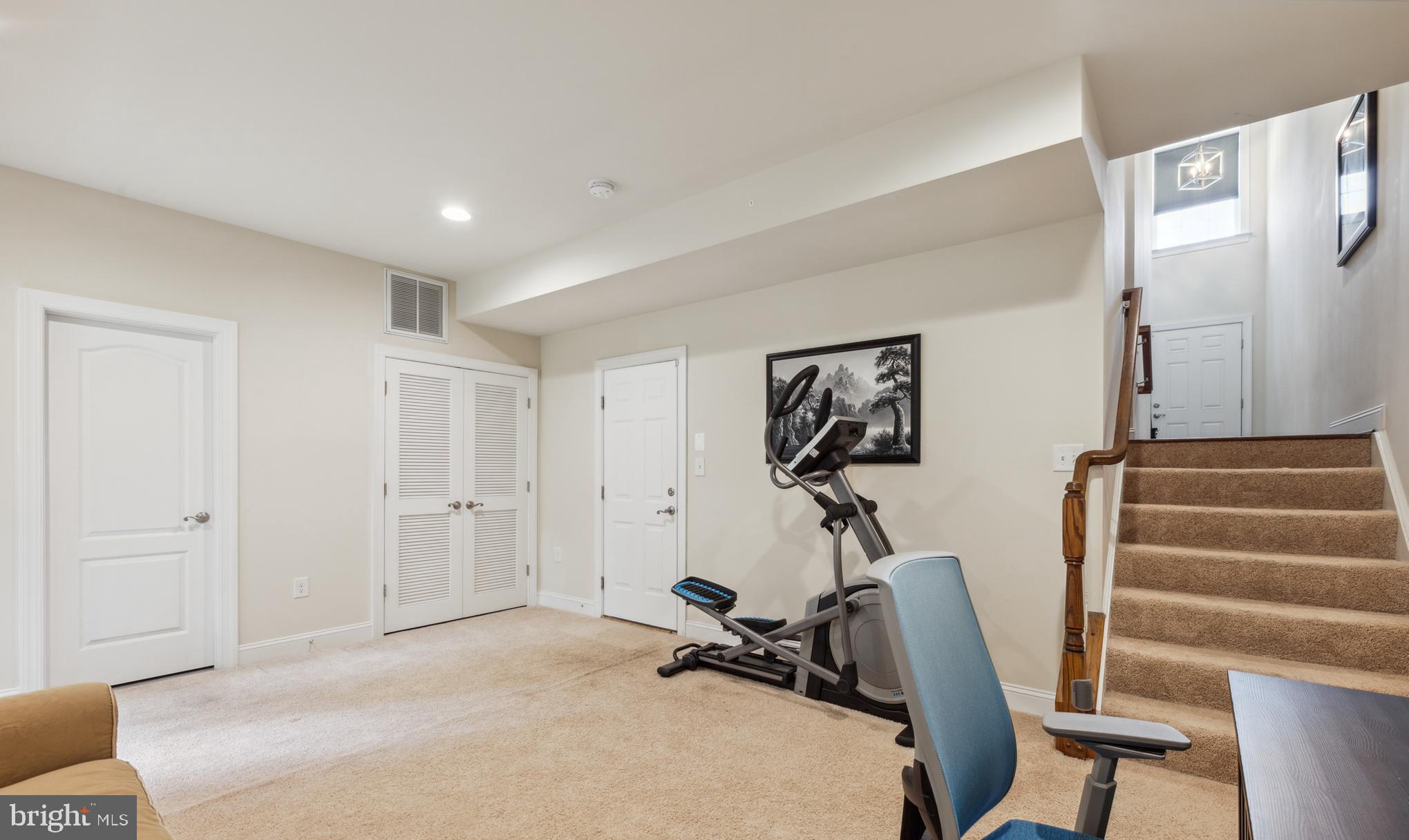 DEVONSHIRE - Residential Lease