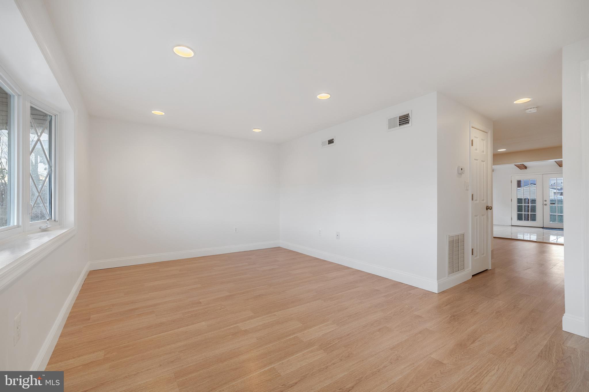 EASTWOOD HEIGHTS - Residential