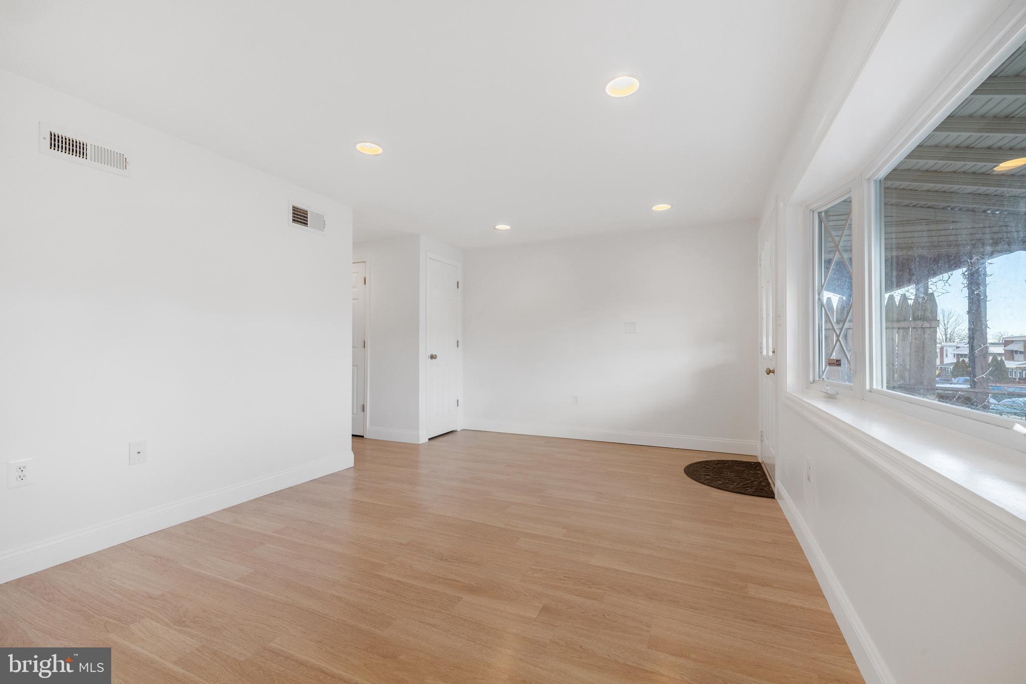 EASTWOOD HEIGHTS - Residential