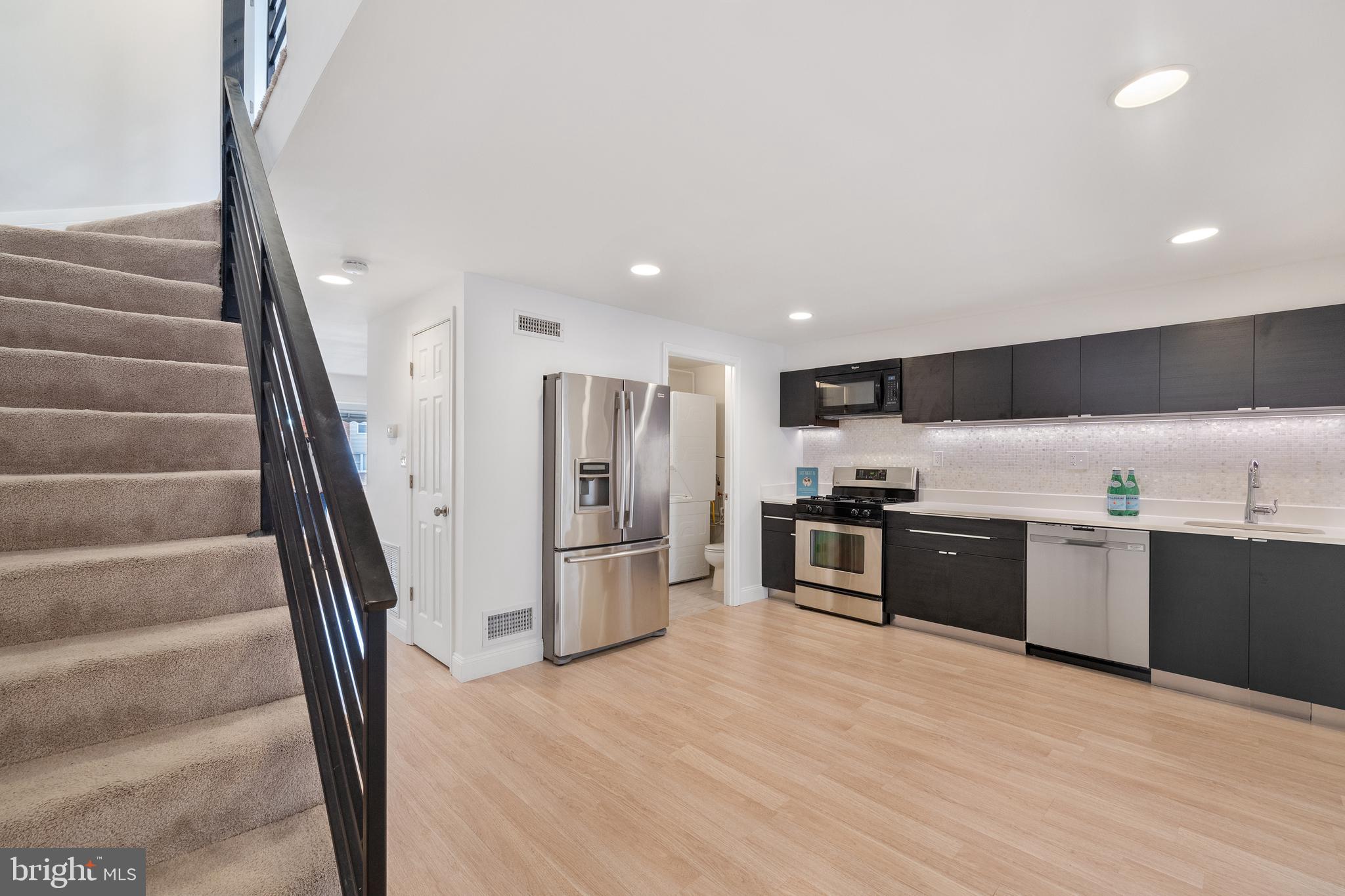 EASTWOOD HEIGHTS - Residential