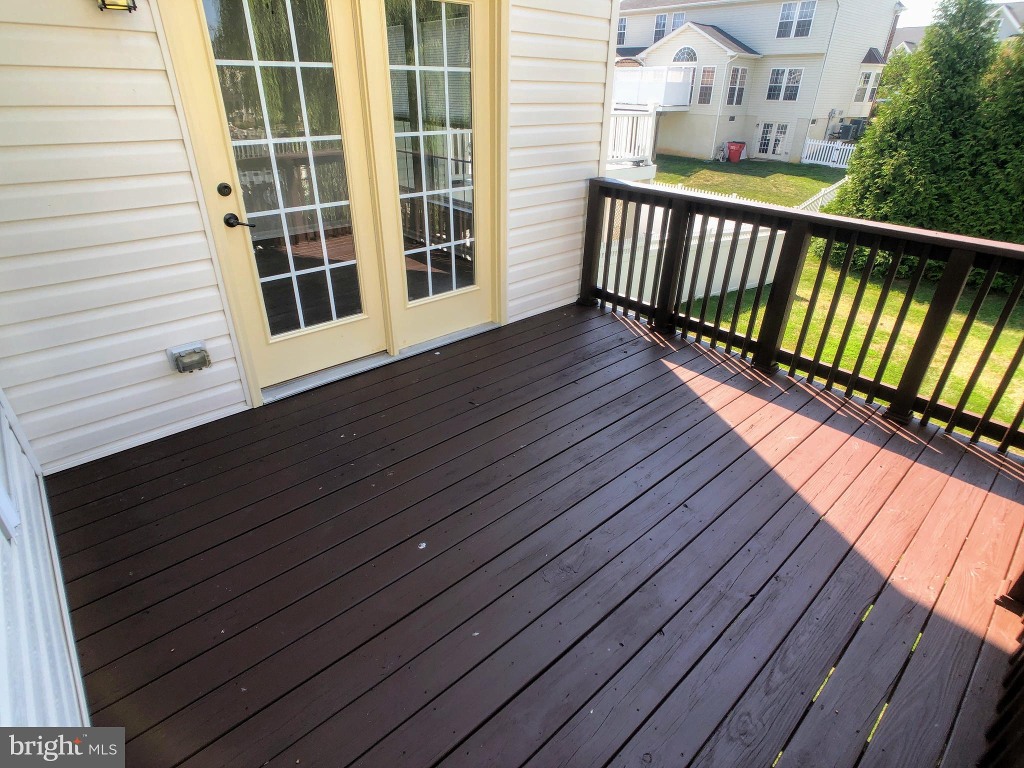 LAKELAND PLACE - Residential