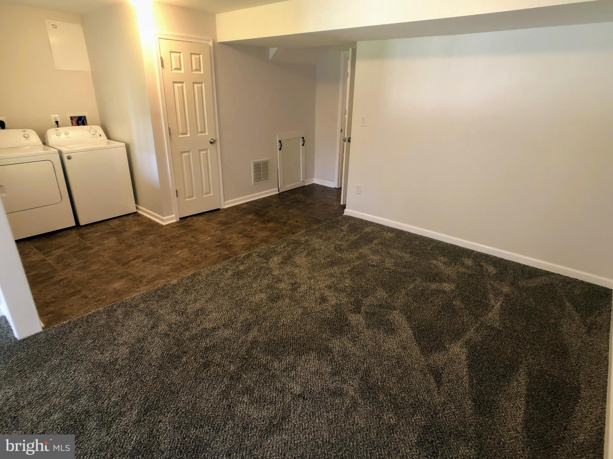 LAKELAND PLACE - Residential