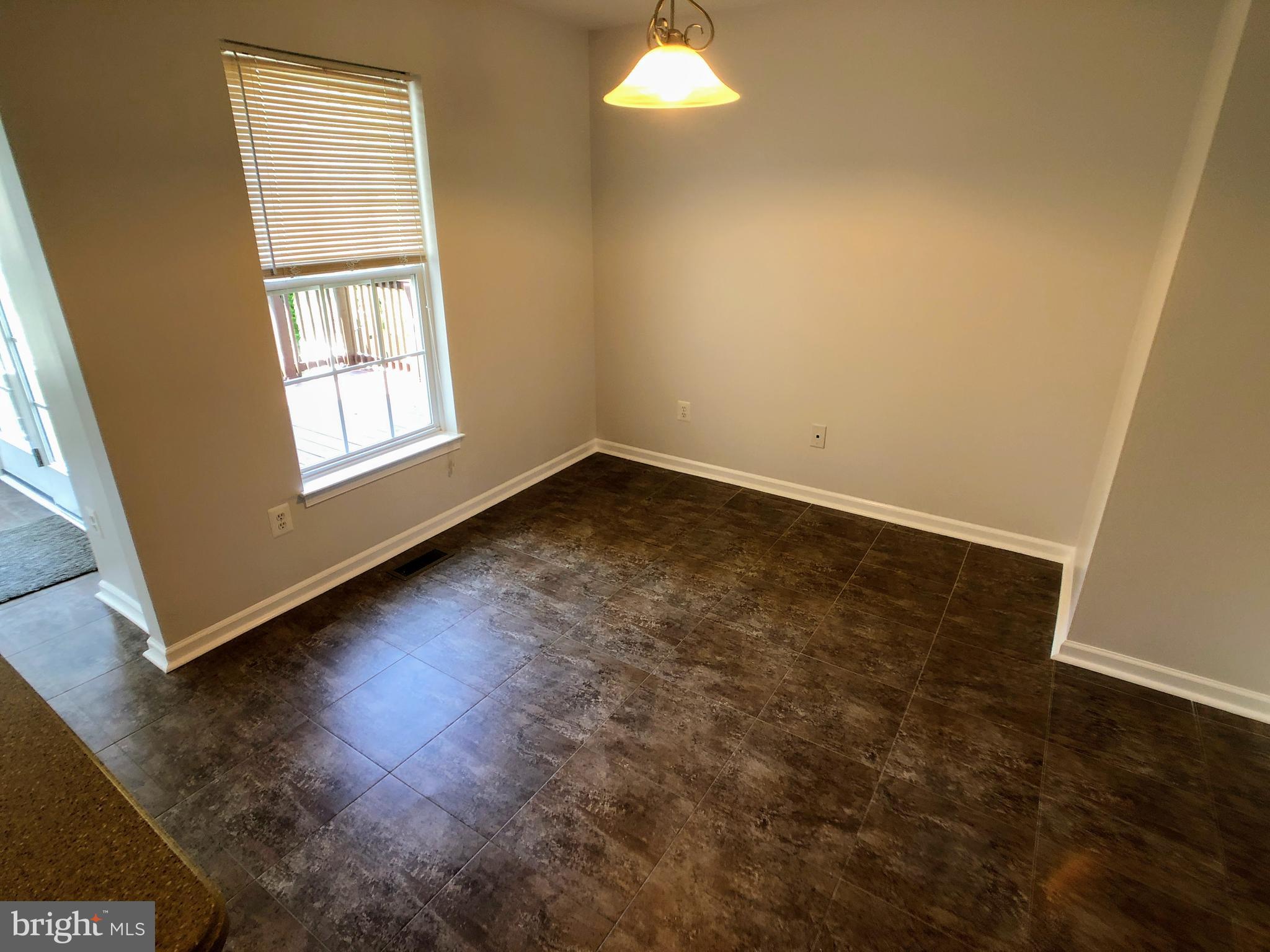 LAKELAND PLACE - Residential