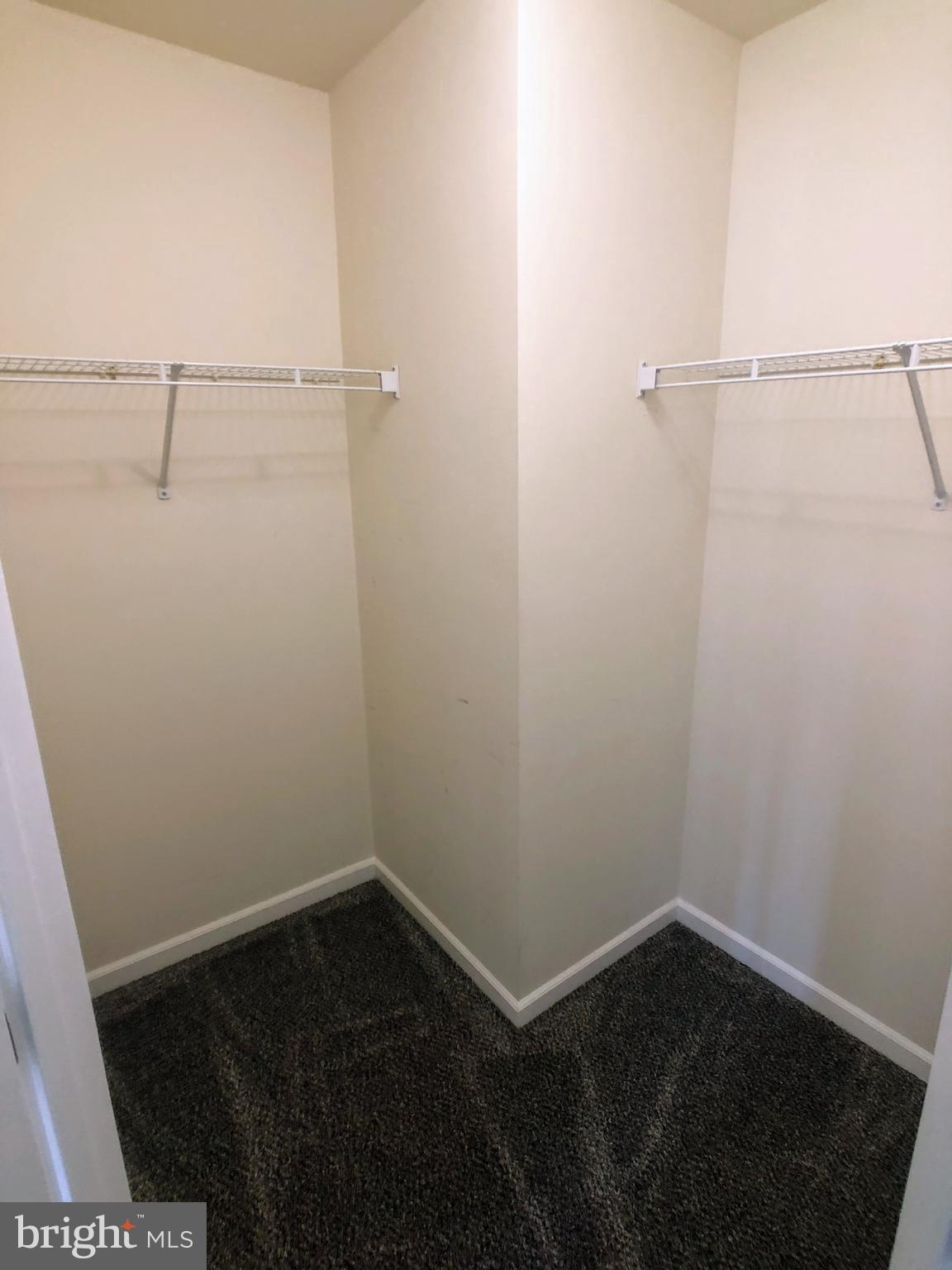 LAKELAND PLACE - Residential