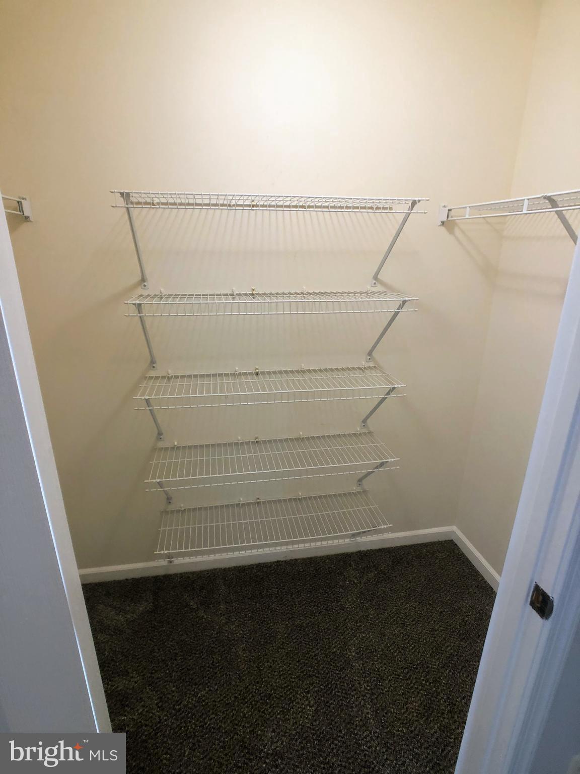 LAKELAND PLACE - Residential