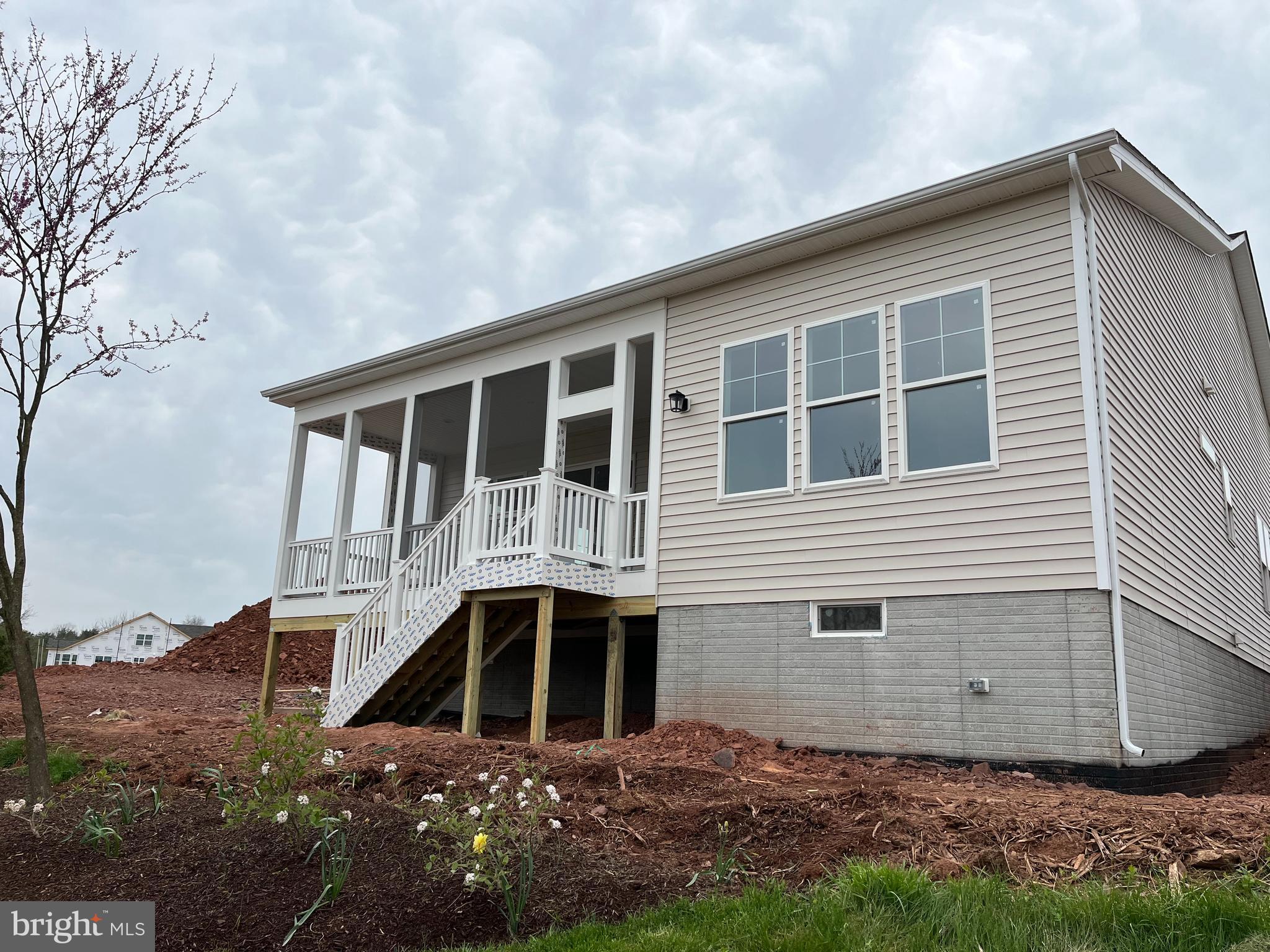 122 BRIDGE VALLEY ROAD