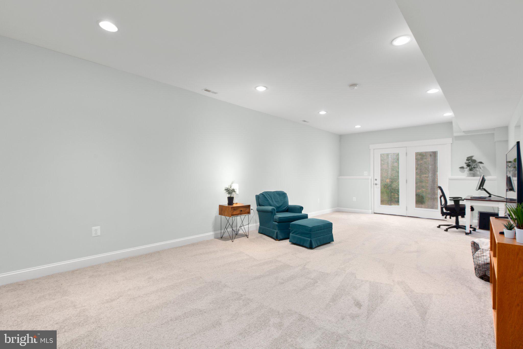 RIVER GLEN - Residential