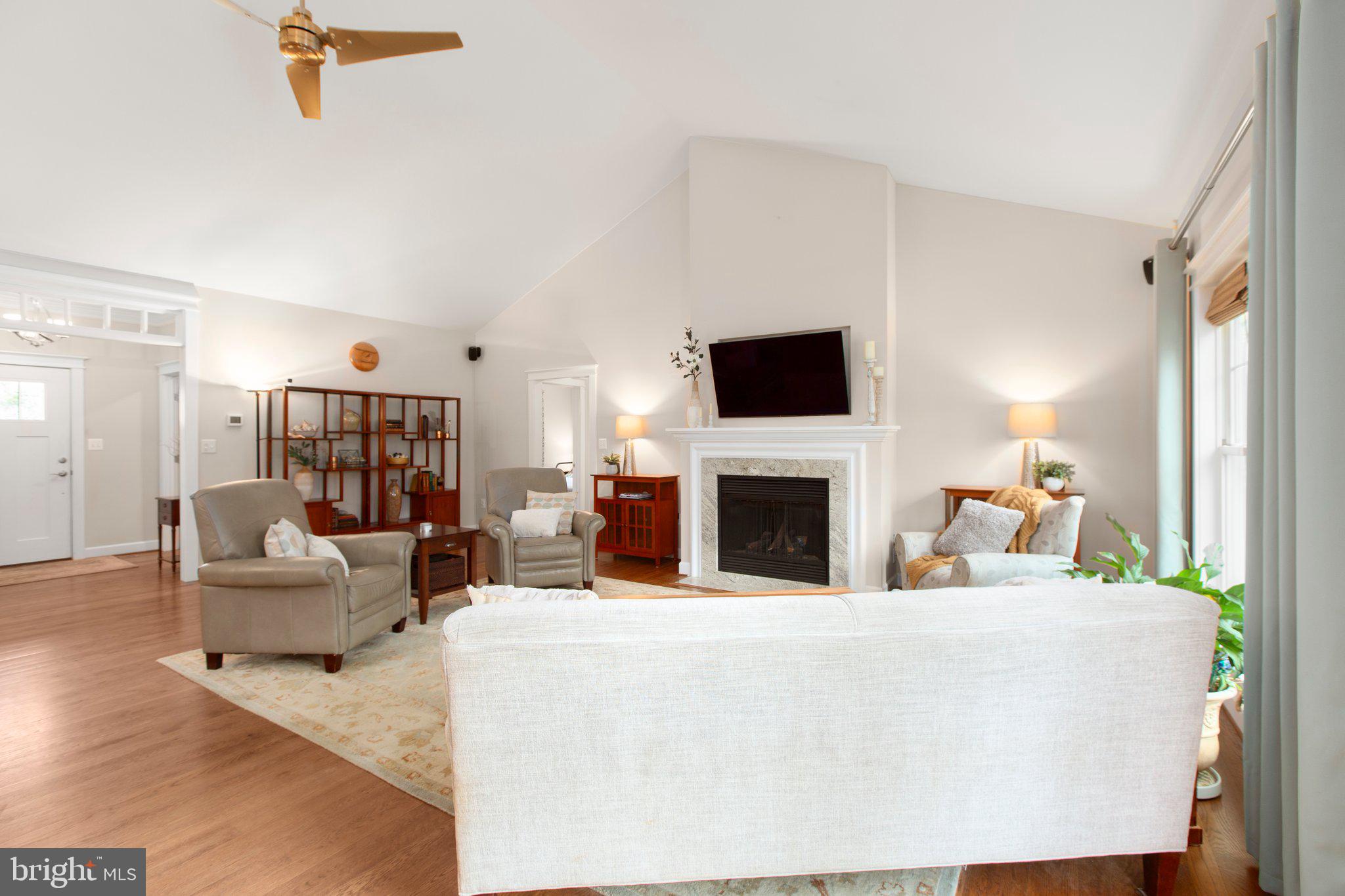 RIVER GLEN - Residential