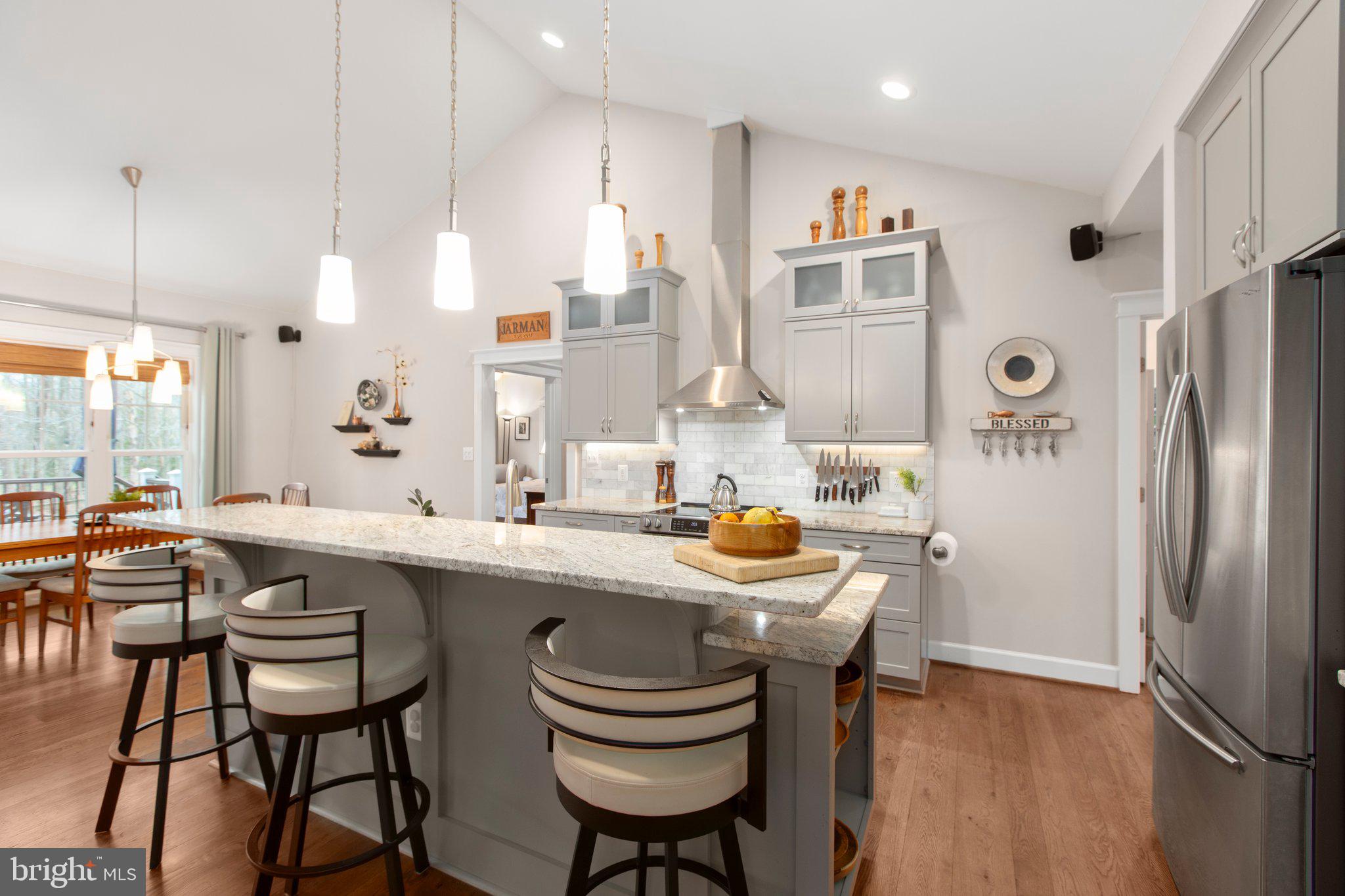 RIVER GLEN - Residential