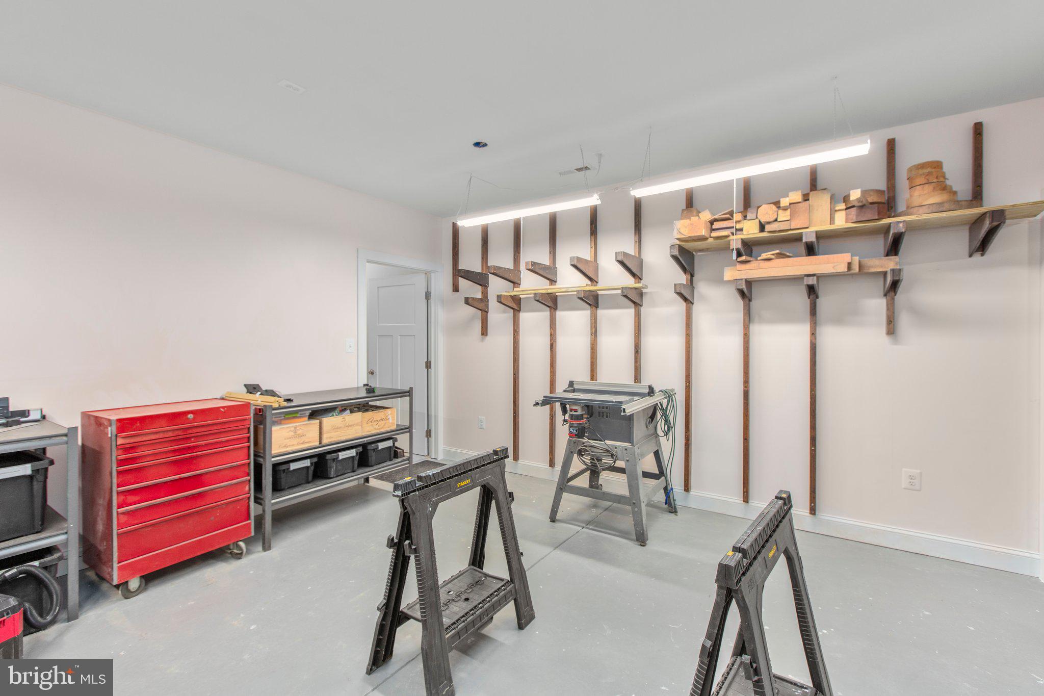 RIVER GLEN - Residential