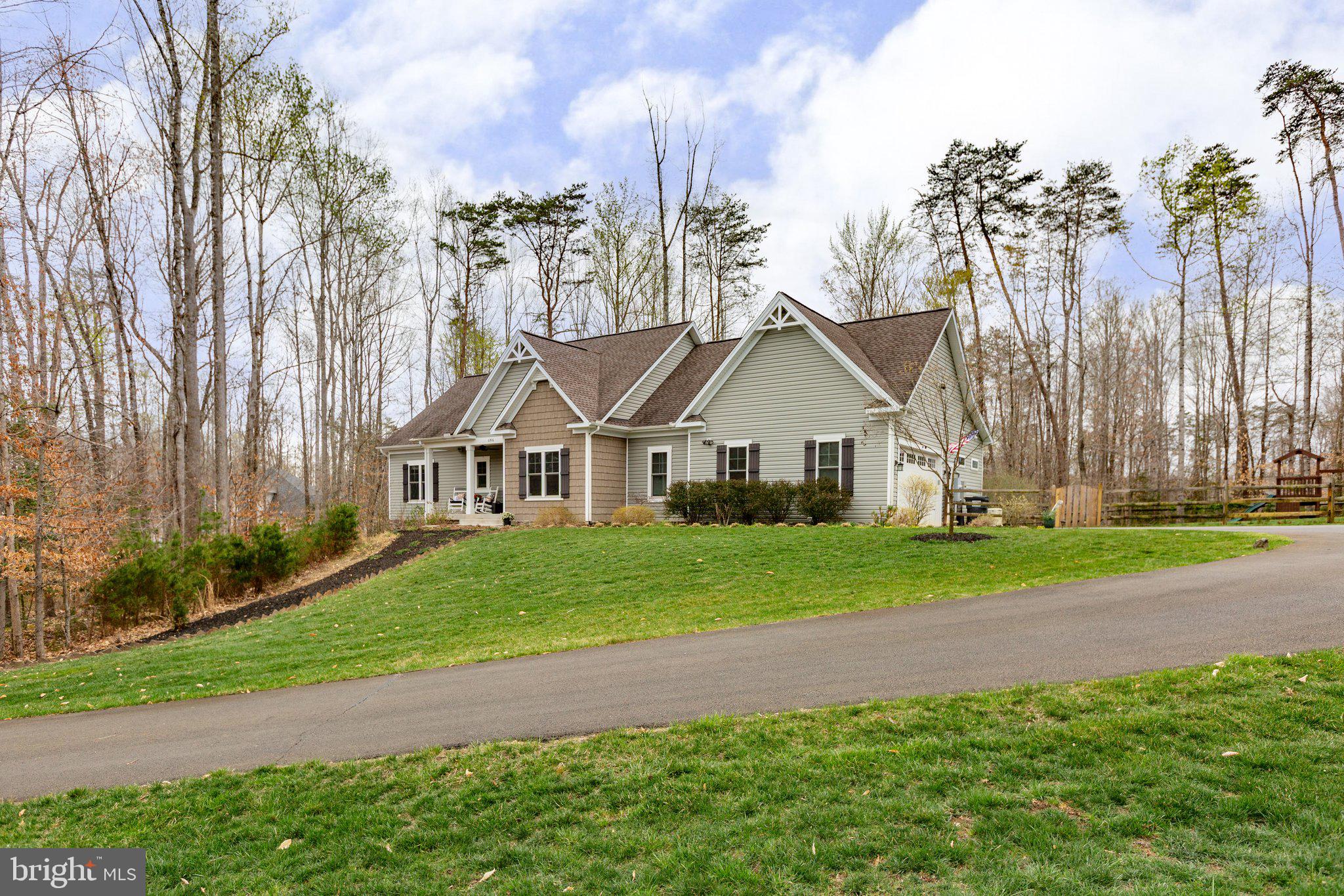 RIVER GLEN - Residential