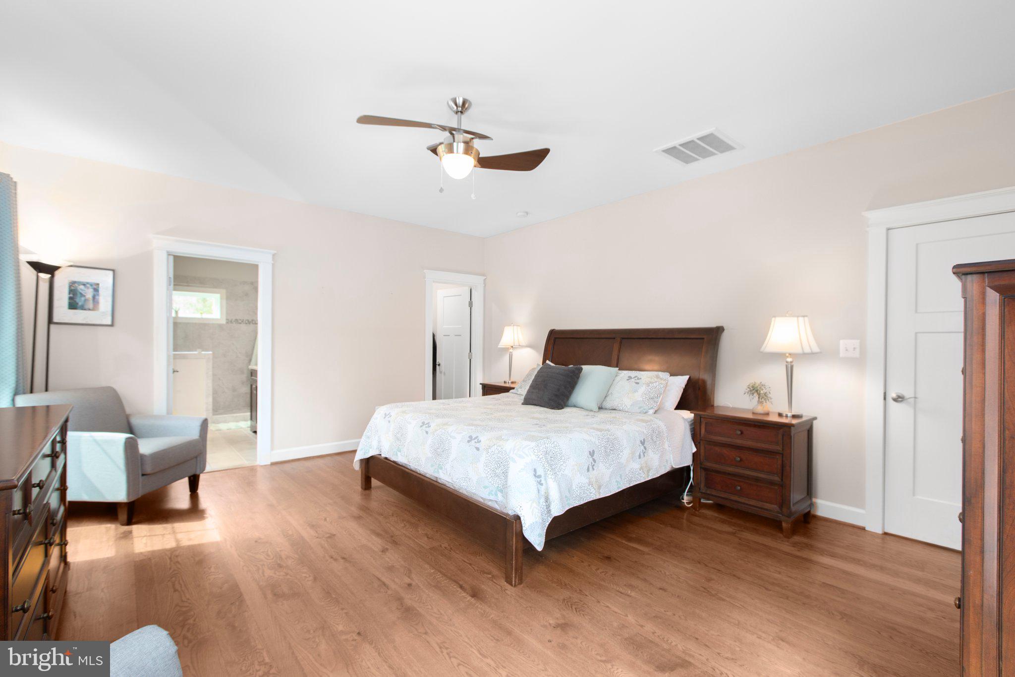 RIVER GLEN - Residential