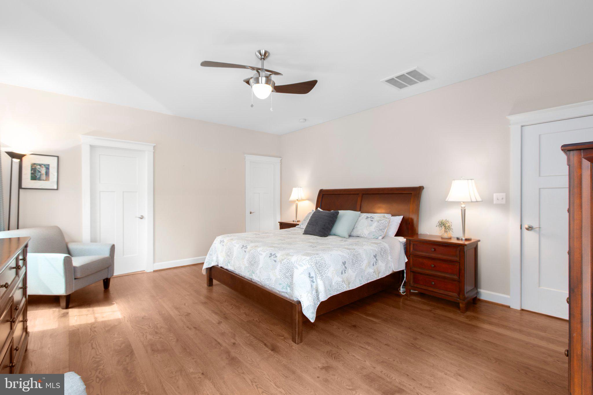 RIVER GLEN - Residential