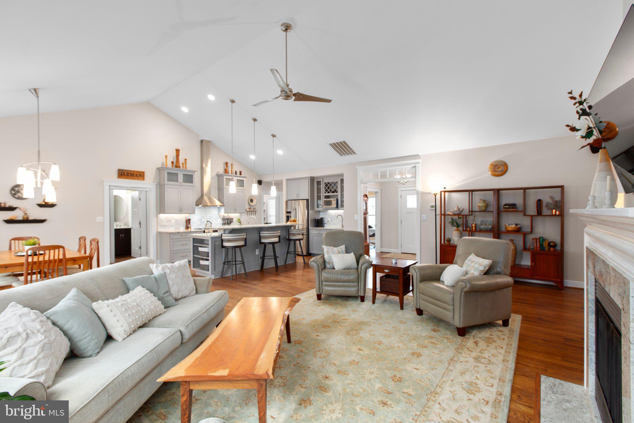 RIVER GLEN - Residential