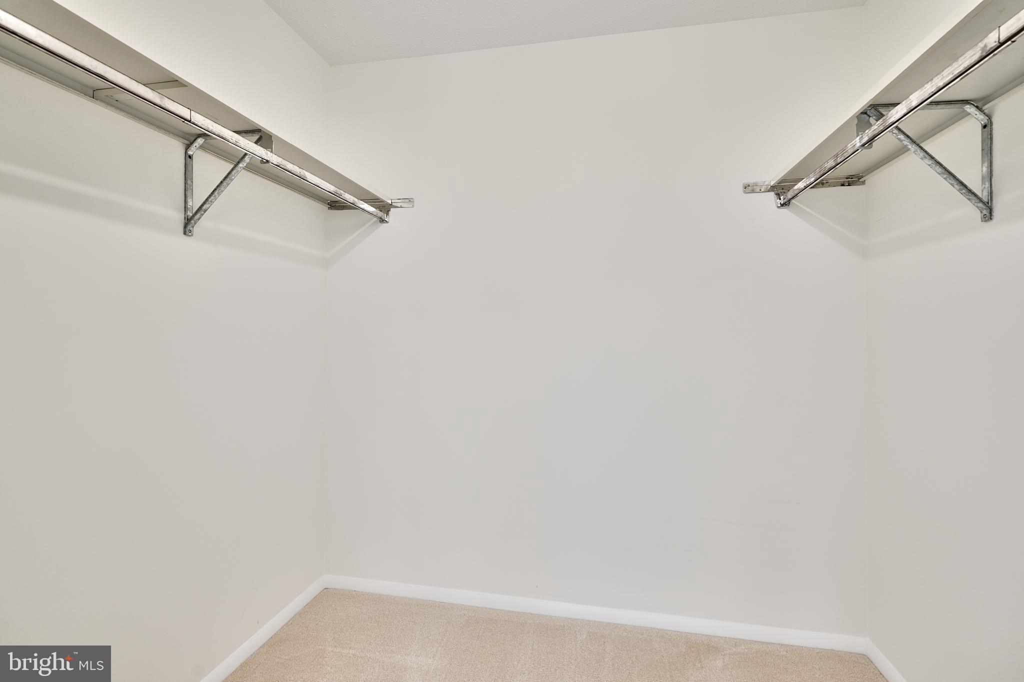 HARMANS WOODS - Residential