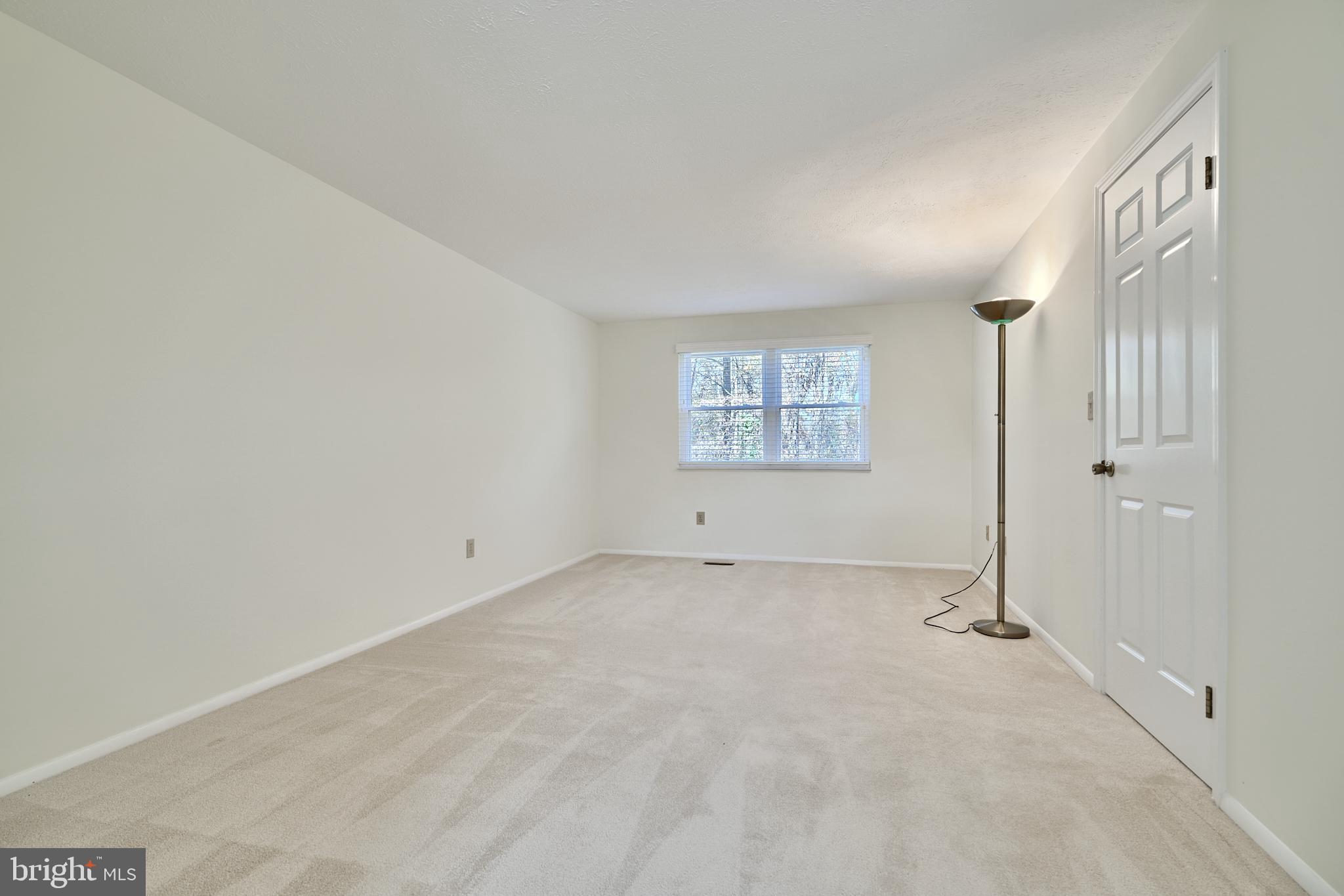 HARMANS WOODS - Residential