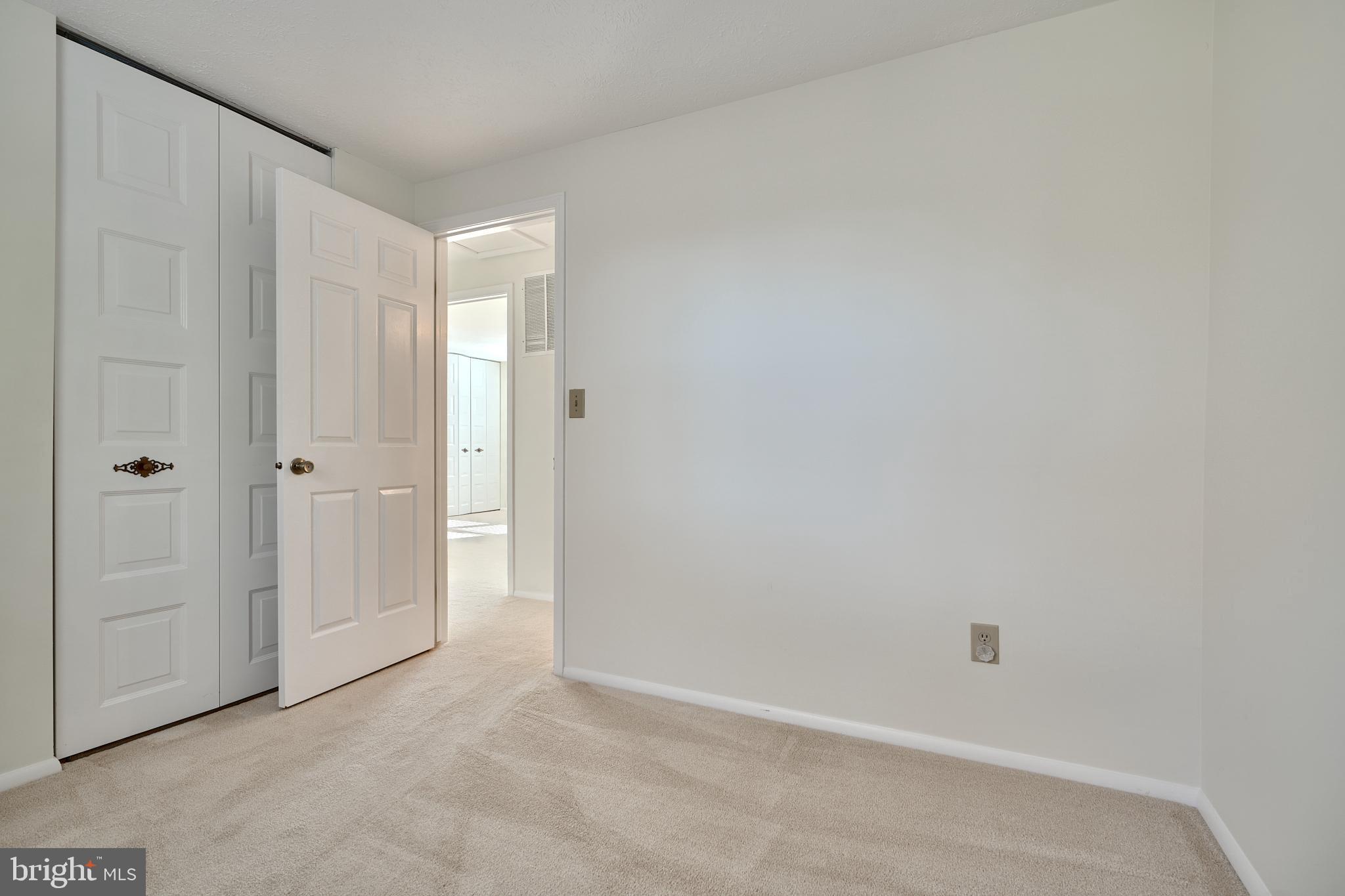 HARMANS WOODS - Residential