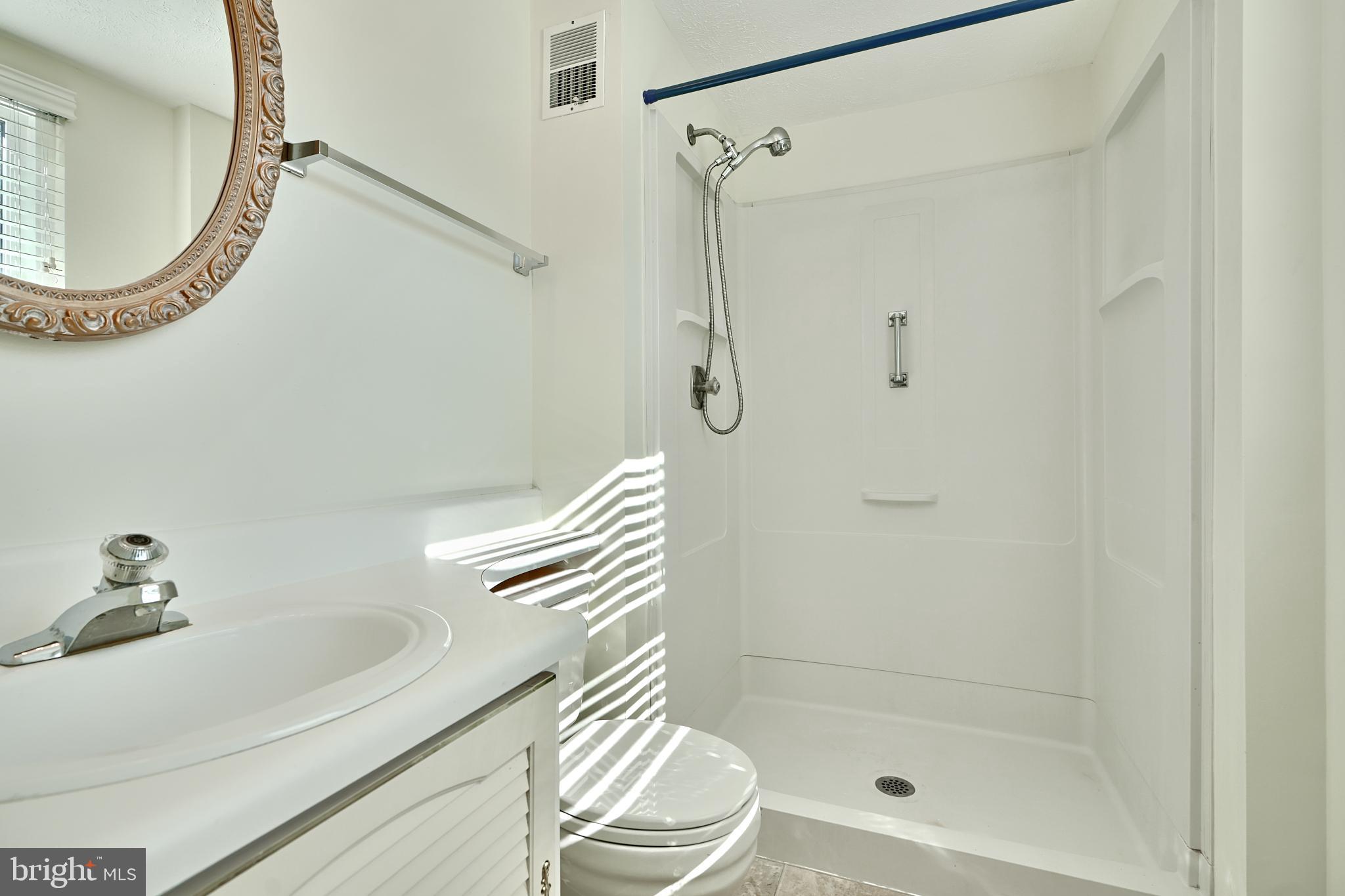 HARMANS WOODS - Residential