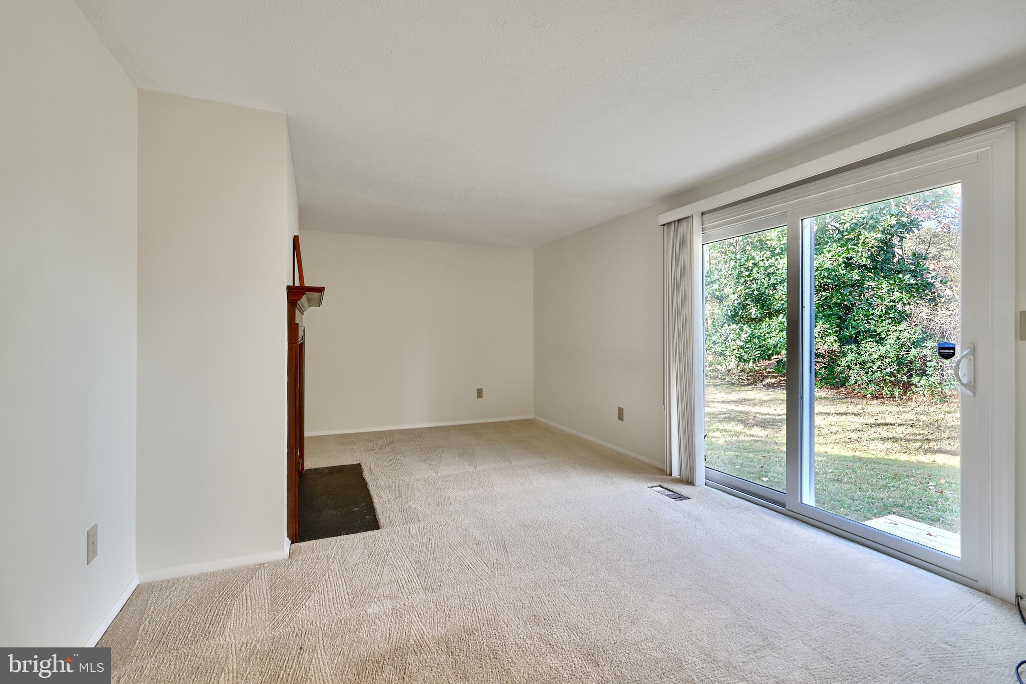 HARMANS WOODS - Residential