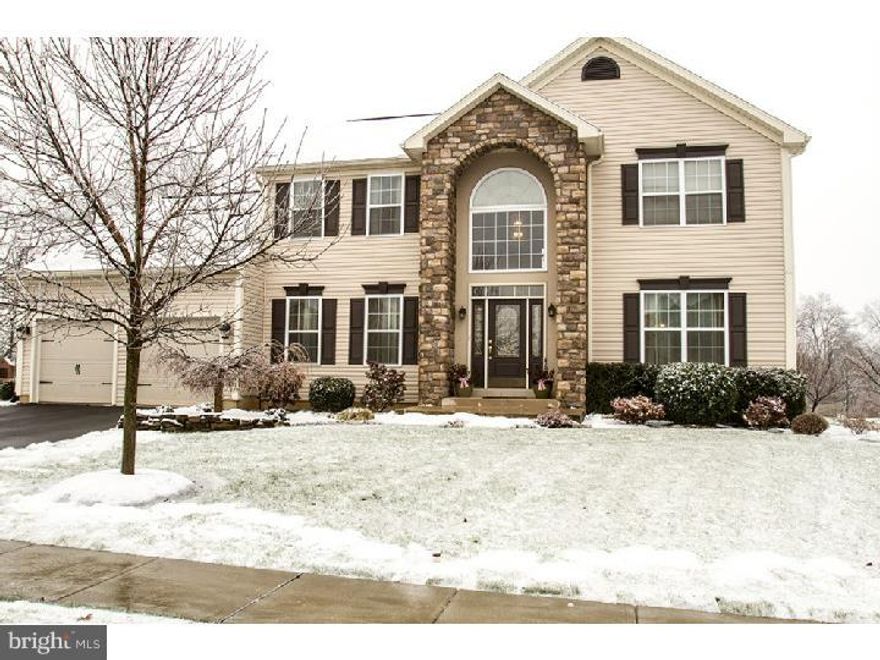 Completely move-in ready, this stylish home offers an incredible value with nearly 3100 sq.ft. of living space! With d?cor straight from the pages of the Pottery Barn catalog, you'll find neutral paint colors and upgraded millwork throughout. Enter the impressive 2-story foyer that opens to a spacious living room and elegant dining room, with tray ceiling and plenty of space for the largest of dining tables.  A private office can also be accessed from the foyer through French doors.  The open concept family room and kitchen are perfect for entertaining, with access to the gorgeous paver patio from both rooms. Stainless appliances, custom tile backsplash, walk-in pantry, and a gas fireplace highlight these rooms. Upstairs, an incredible master suite includes a sitting area, bath with jetted tub, and a huge walk-in closet!  It will be hard to find a nicer yard than this one?over ? acre, flat, and bordered by mature trees?so private, yet close to major roads and amenities!