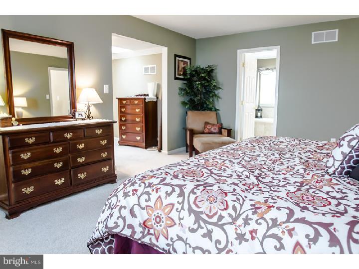 MEADOWBROOK - Residential