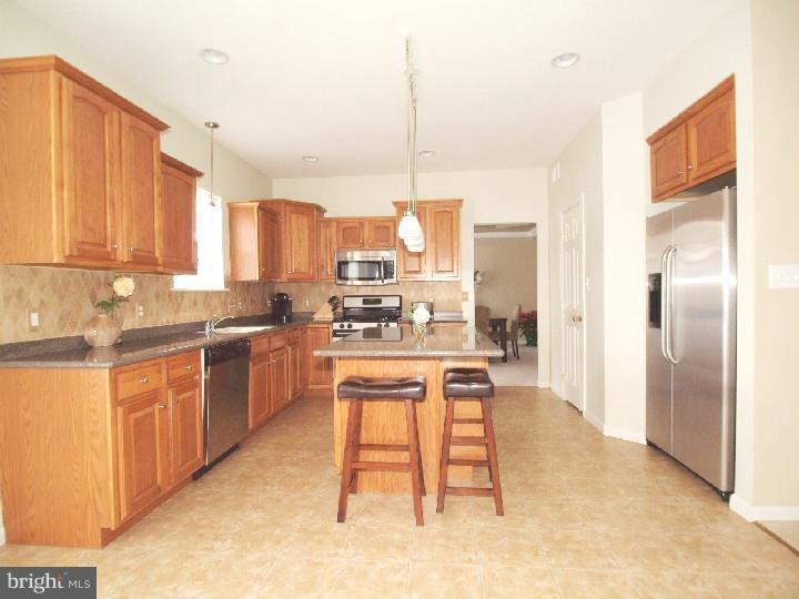 MEADOWBROOK - Residential