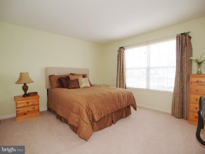 MEADOWBROOK - Residential