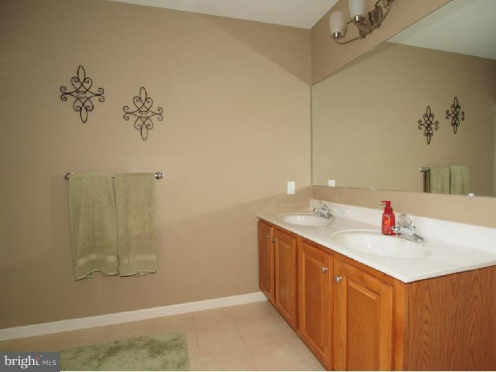 MEADOWBROOK - Residential