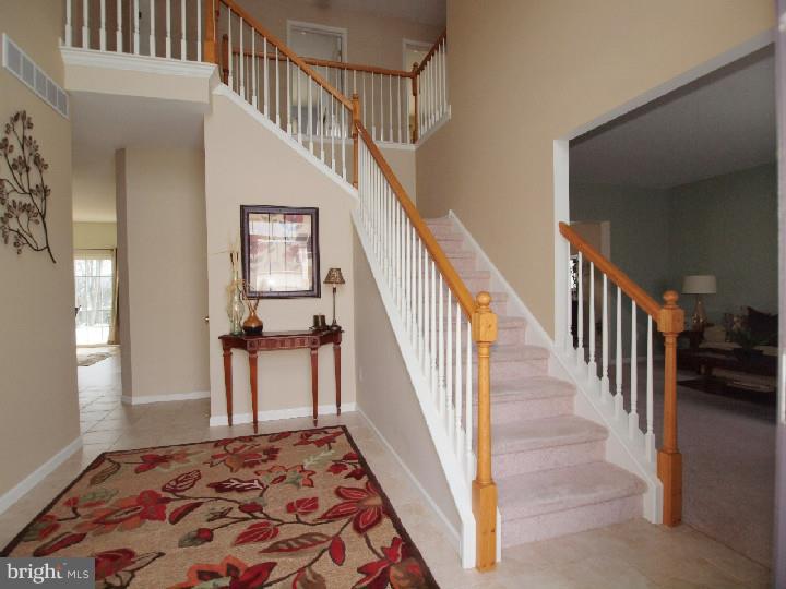 MEADOWBROOK - Residential