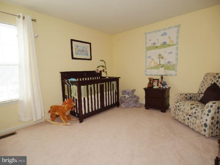 MEADOWBROOK - Residential