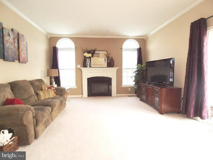 MEADOWBROOK - Residential