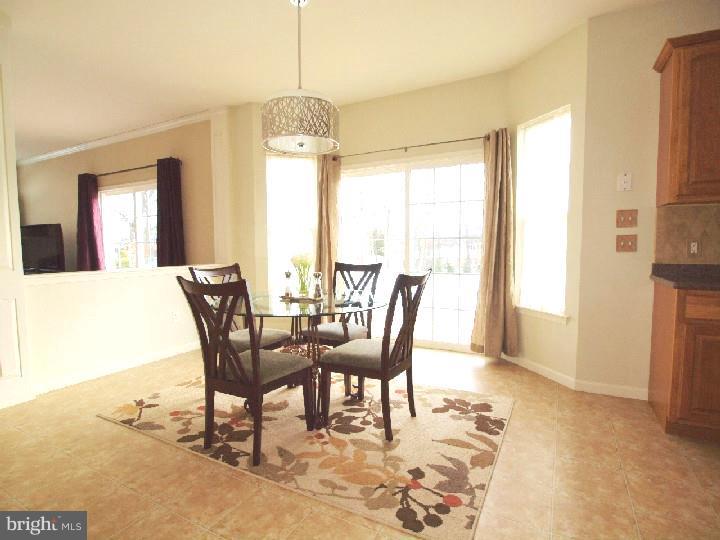 MEADOWBROOK - Residential