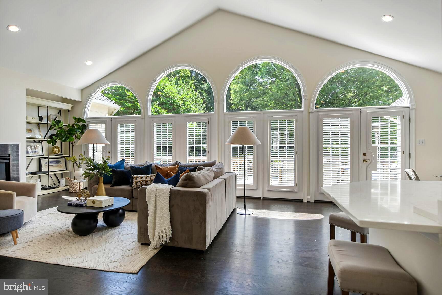 WILLOWS OF POTOMAC - Residential