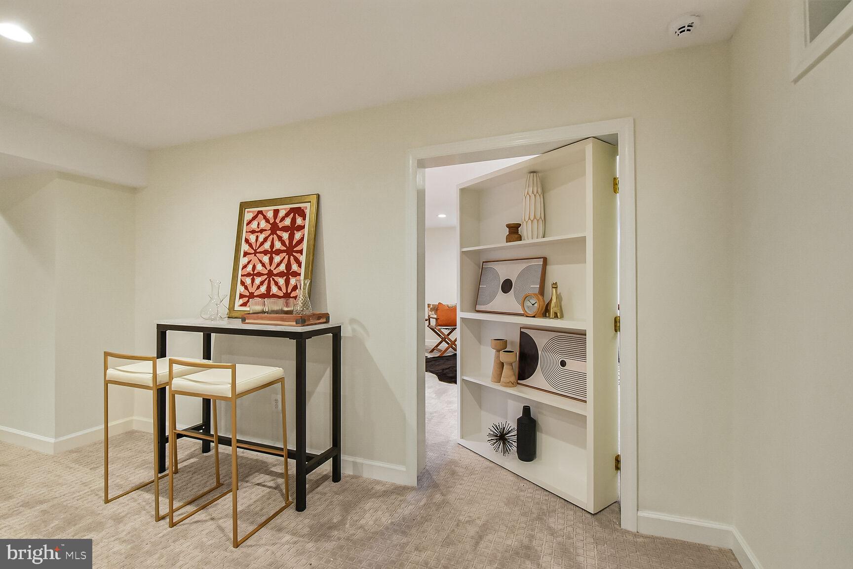 WILLOWS OF POTOMAC - Residential