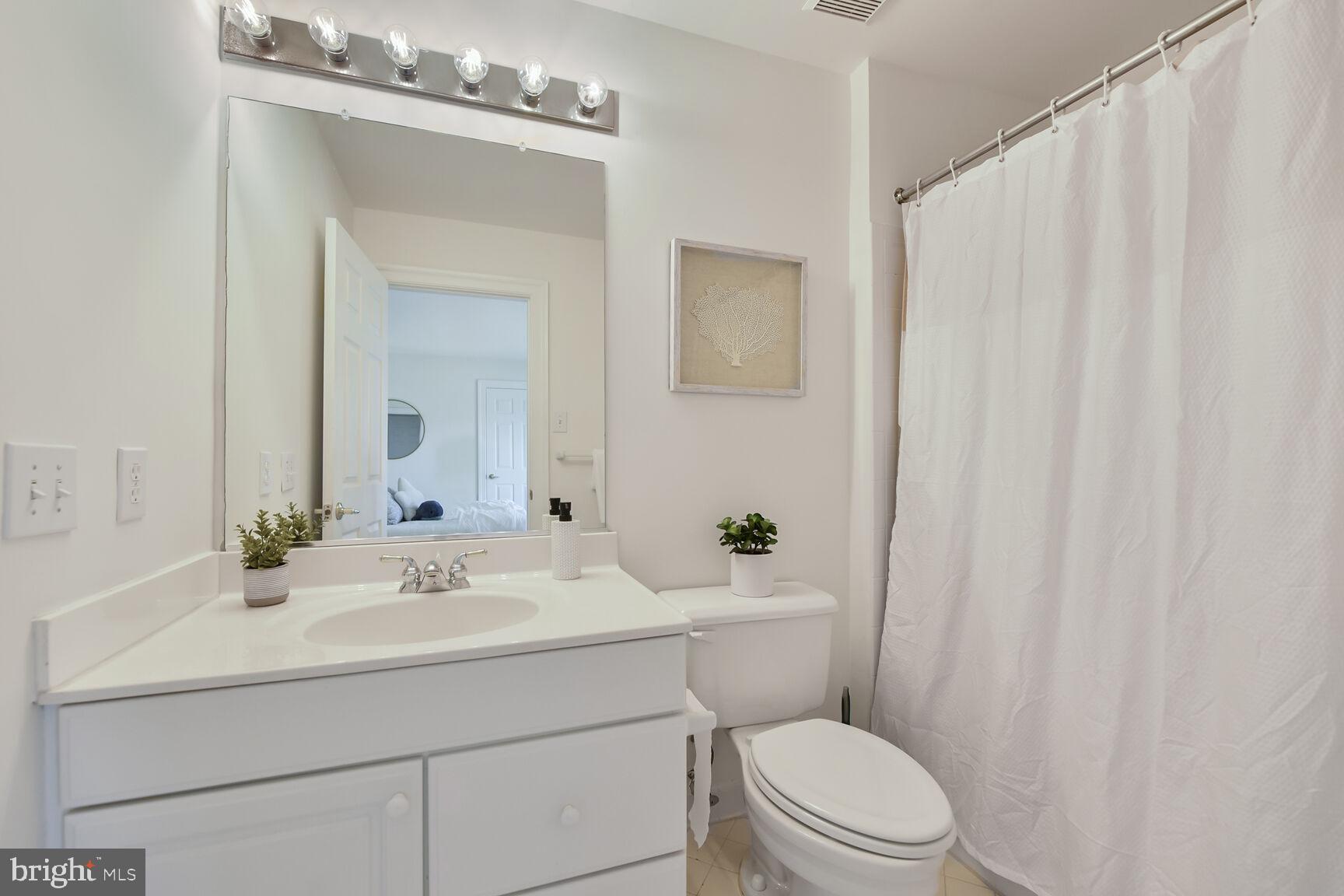 WILLOWS OF POTOMAC - Residential