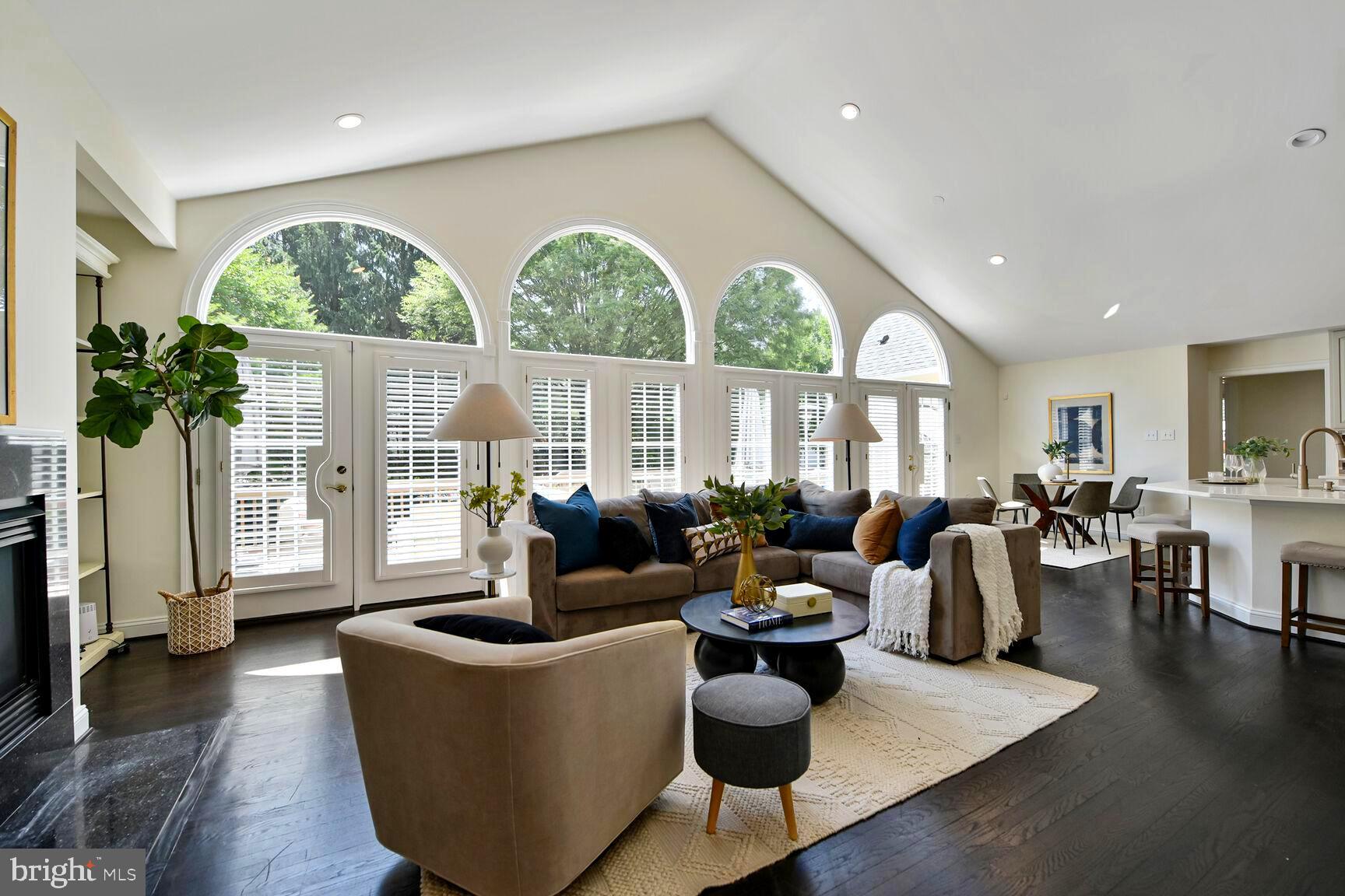 WILLOWS OF POTOMAC - Residential