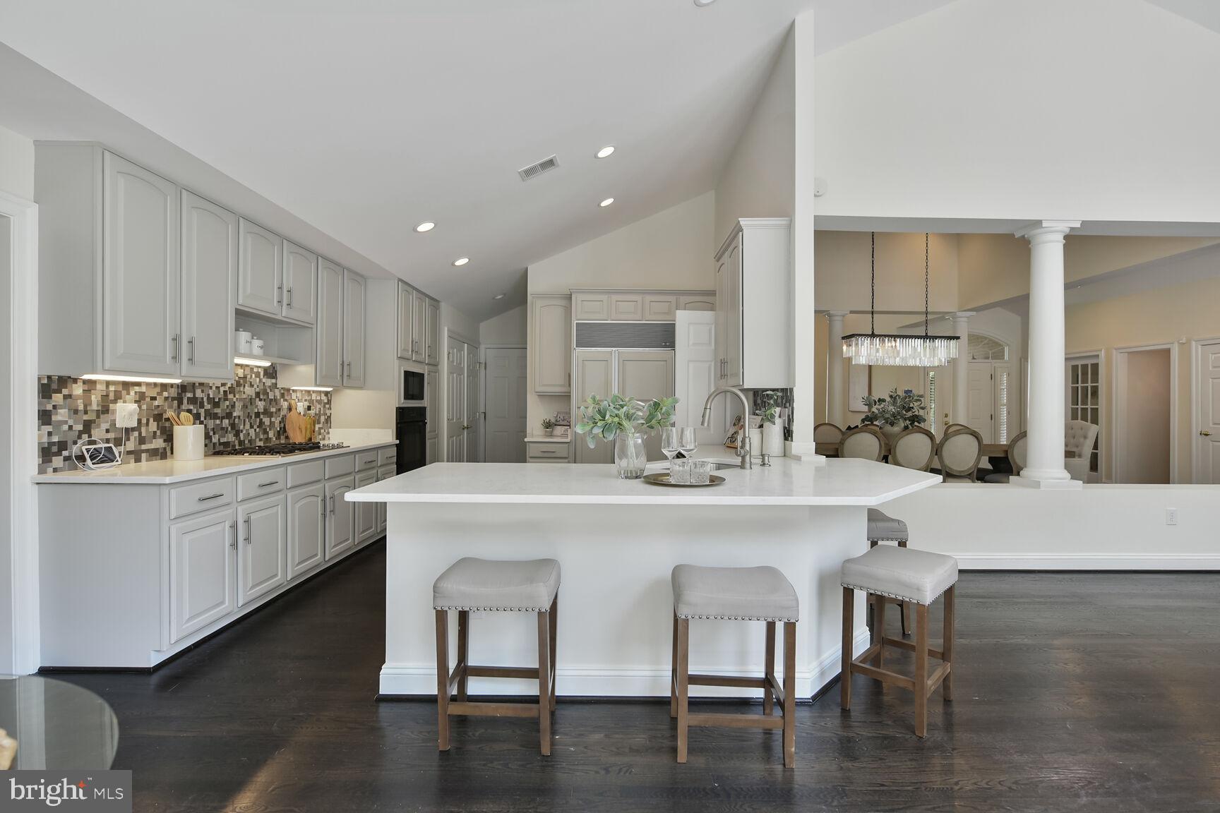 WILLOWS OF POTOMAC - Residential