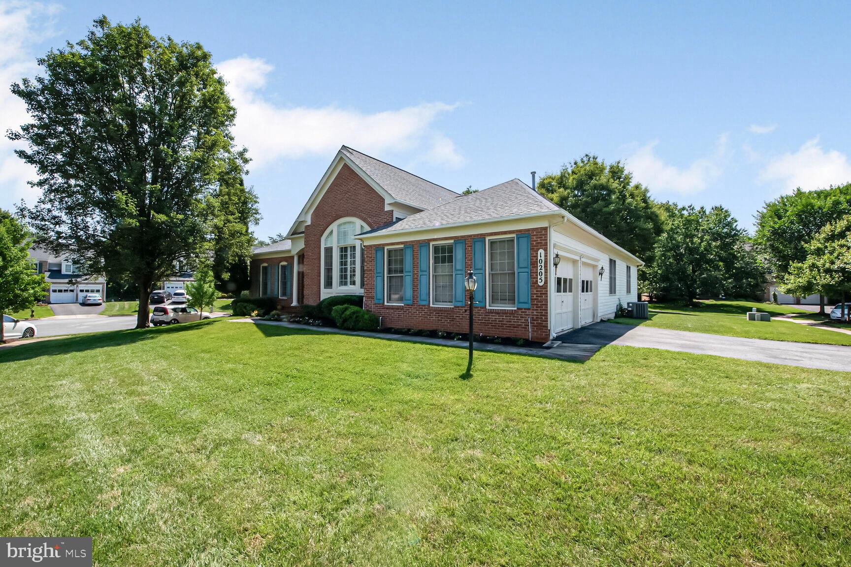 WILLOWS OF POTOMAC - Residential