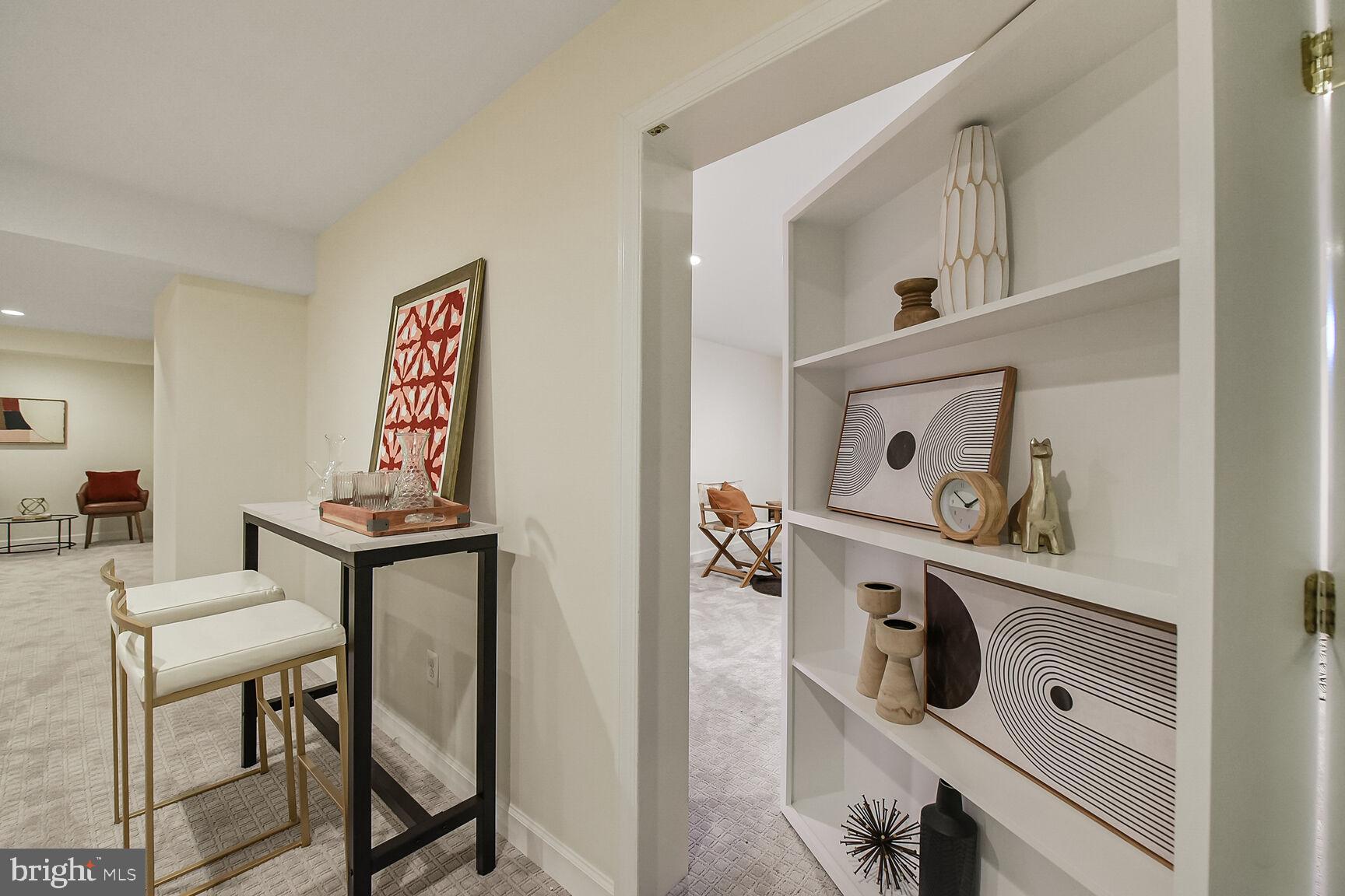 WILLOWS OF POTOMAC - Residential