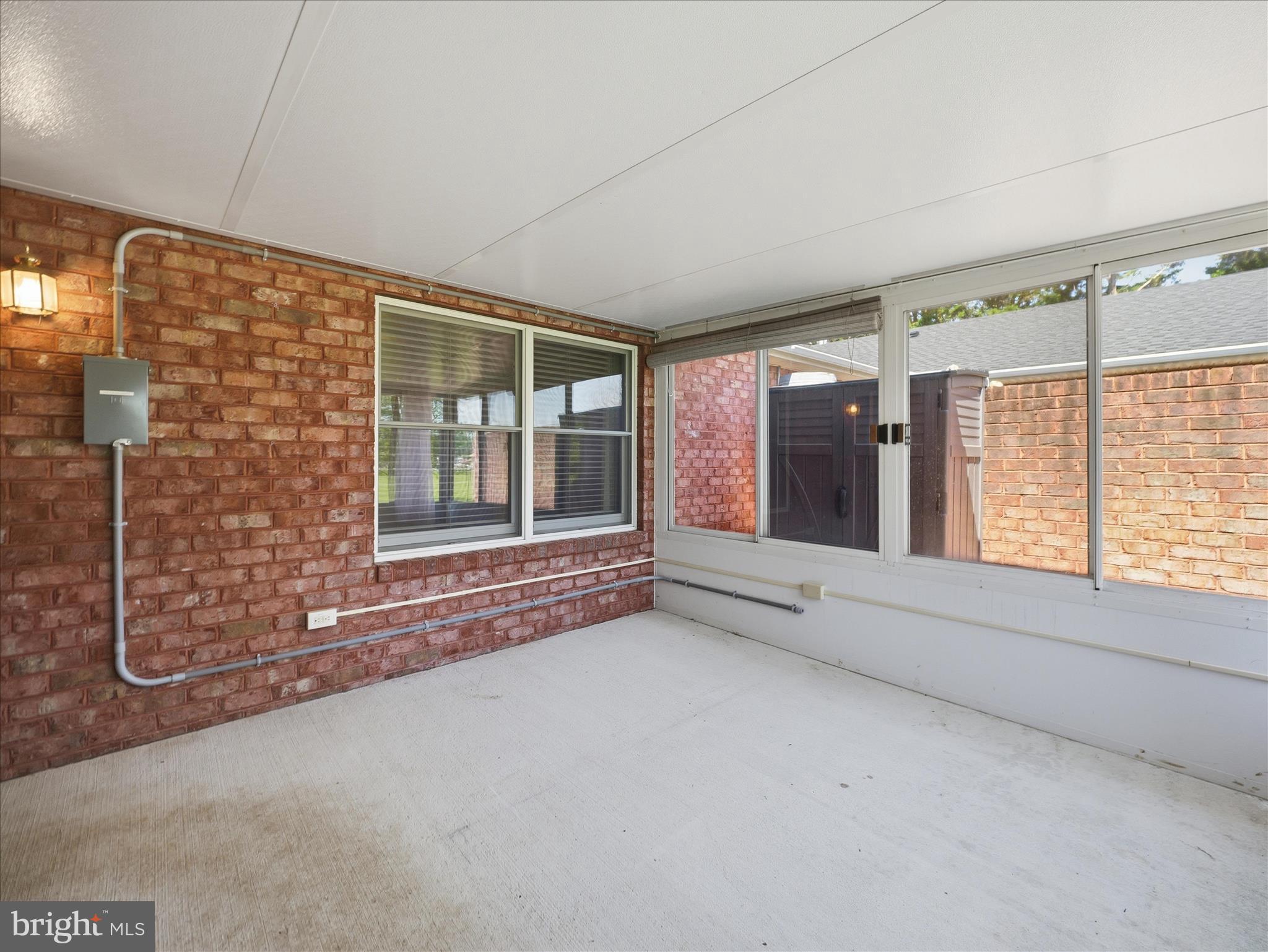ENGLEBROOK PARK - Residential