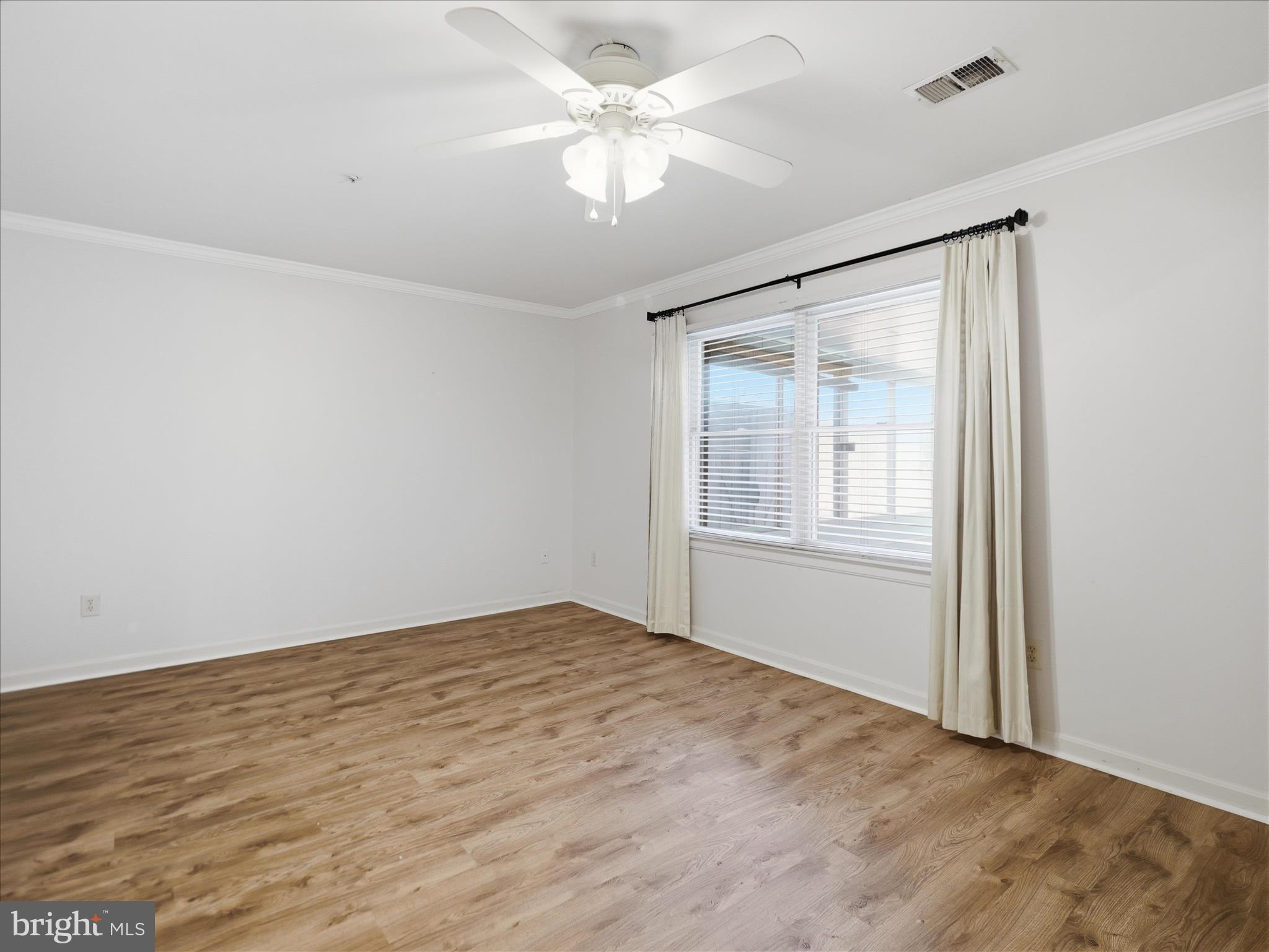 ENGLEBROOK PARK - Residential