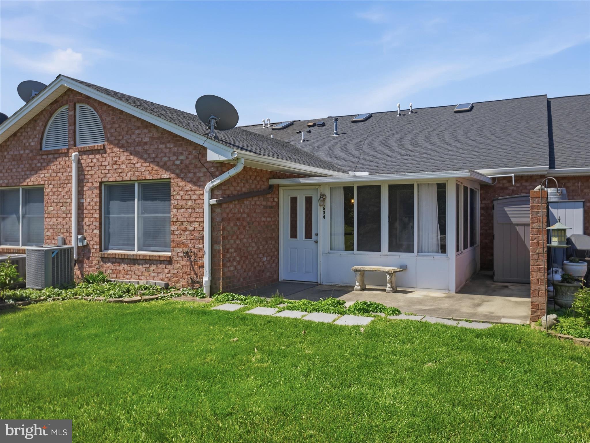 ENGLEBROOK PARK - Residential
