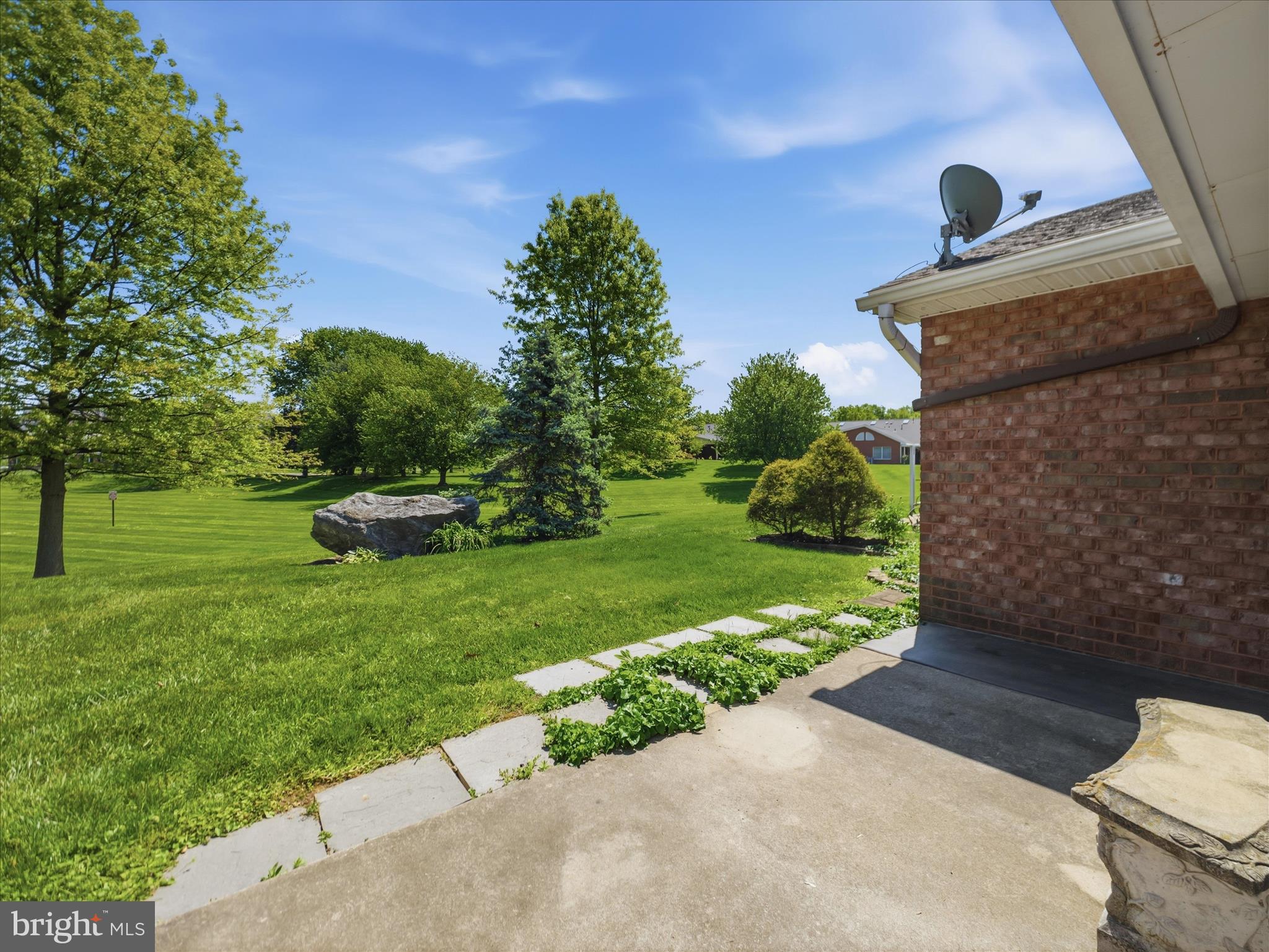 ENGLEBROOK PARK - Residential